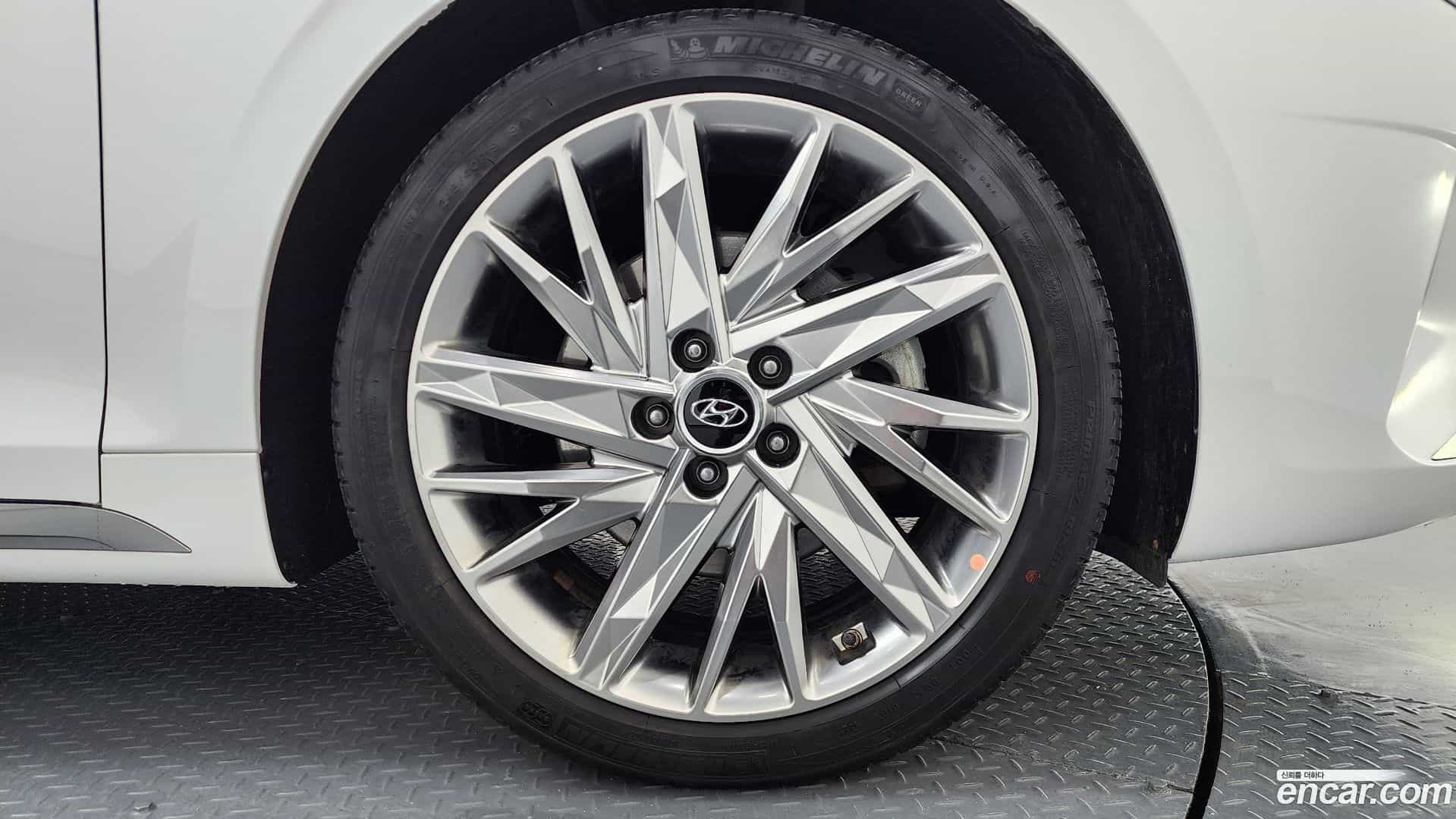 Grandeur Hyundai 2021.11-OUTER-005