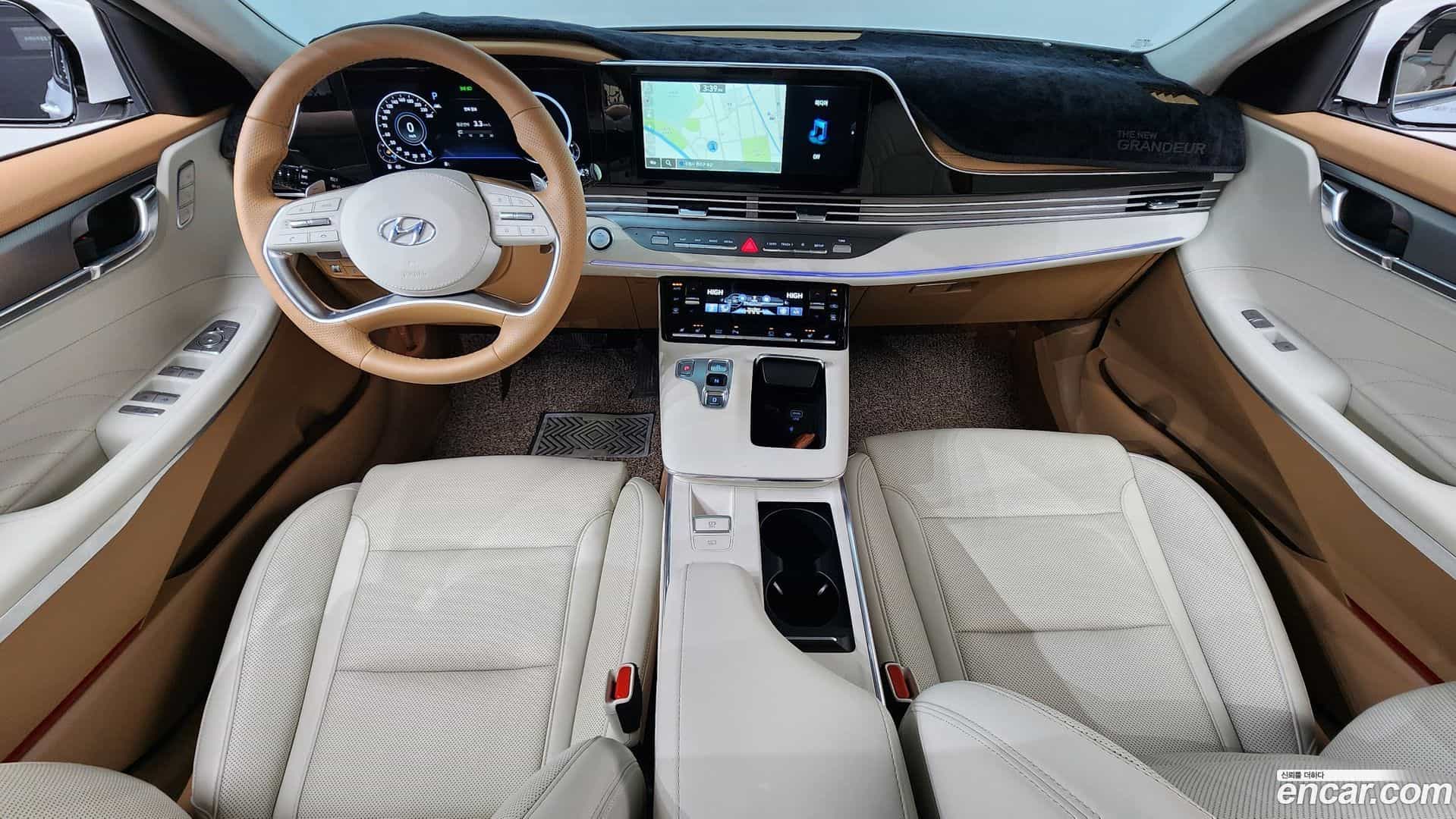 Grandeur Hyundai 2021.11-INNER-007