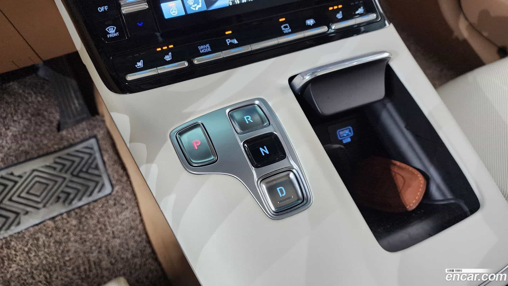 Grandeur Hyundai 2021.11-INNER-009