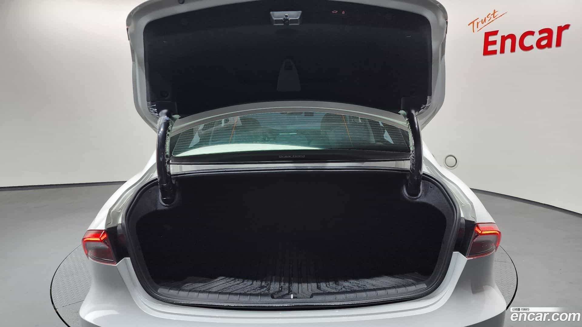 Grandeur Hyundai 2021.11-OPTION-024