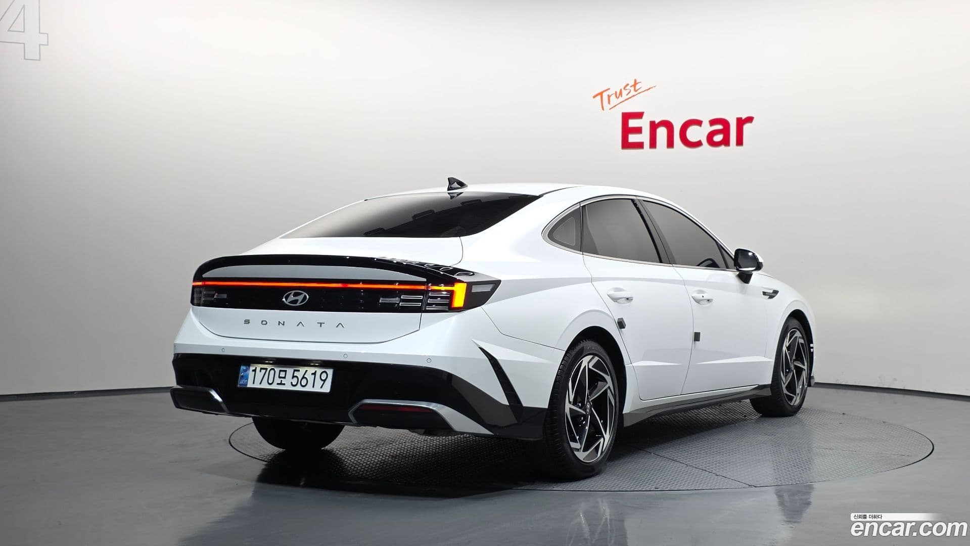 Main__Slider__Photo:Sonata Hyundai 2024.5-1