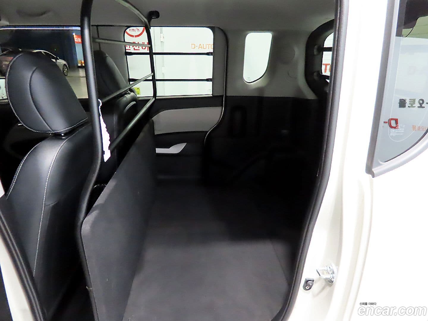 Main__Slider__Photo:RAY Kia 2024.1-10