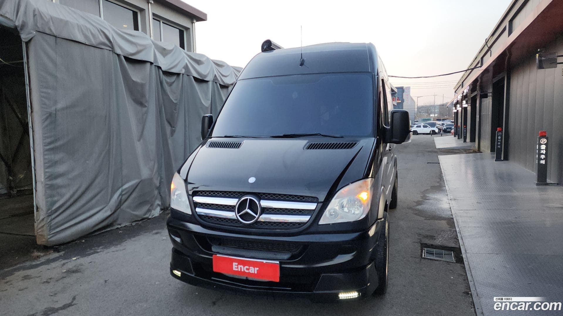 Main__Slider__Photo:Sprinter Mercedes-Benz 2012.11-2