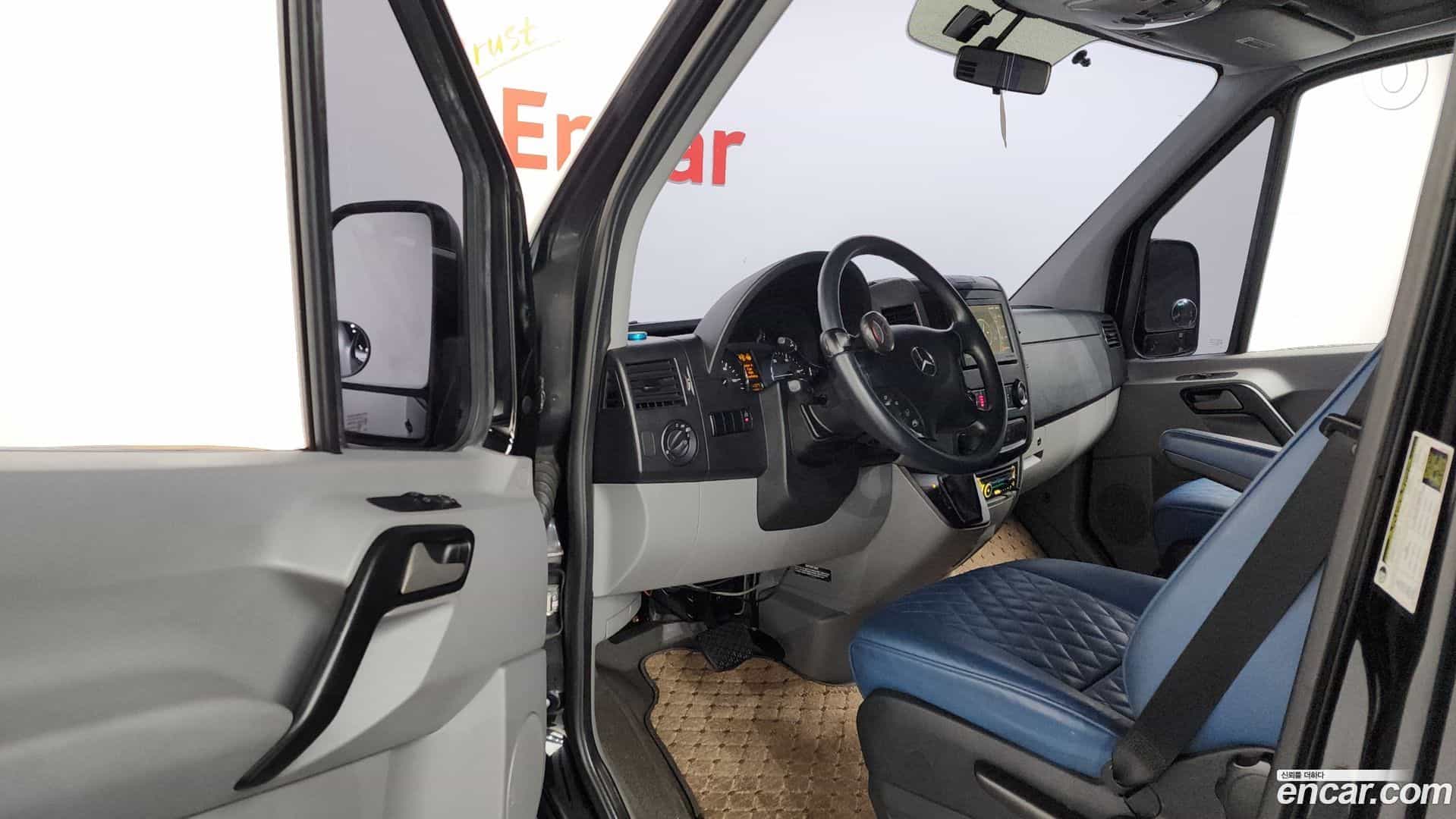 Sprinter Mercedes-Benz 2012.11-INNER-010