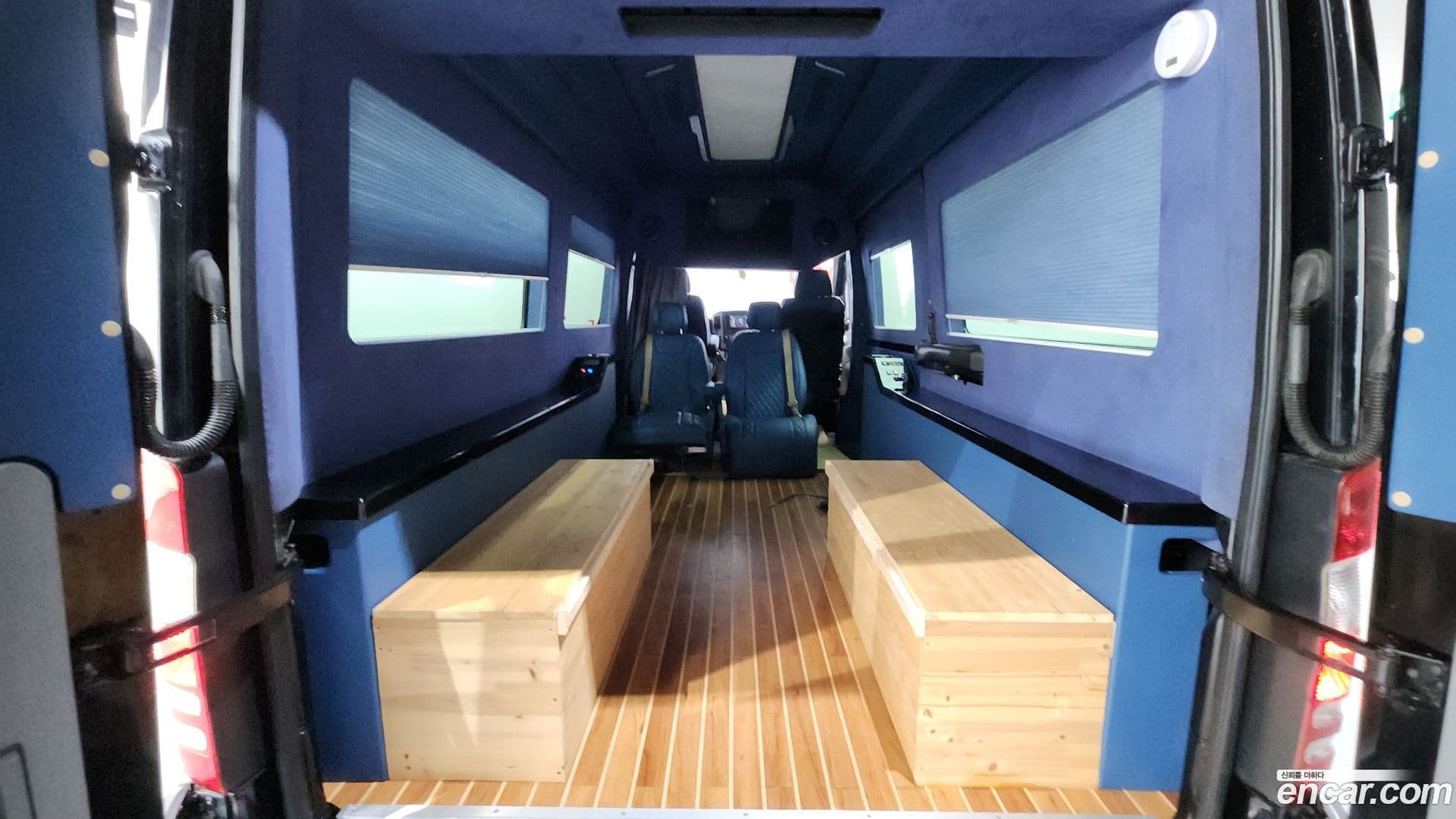 Main__Slider__Photo:Sprinter Mercedes-Benz 2012.11-19