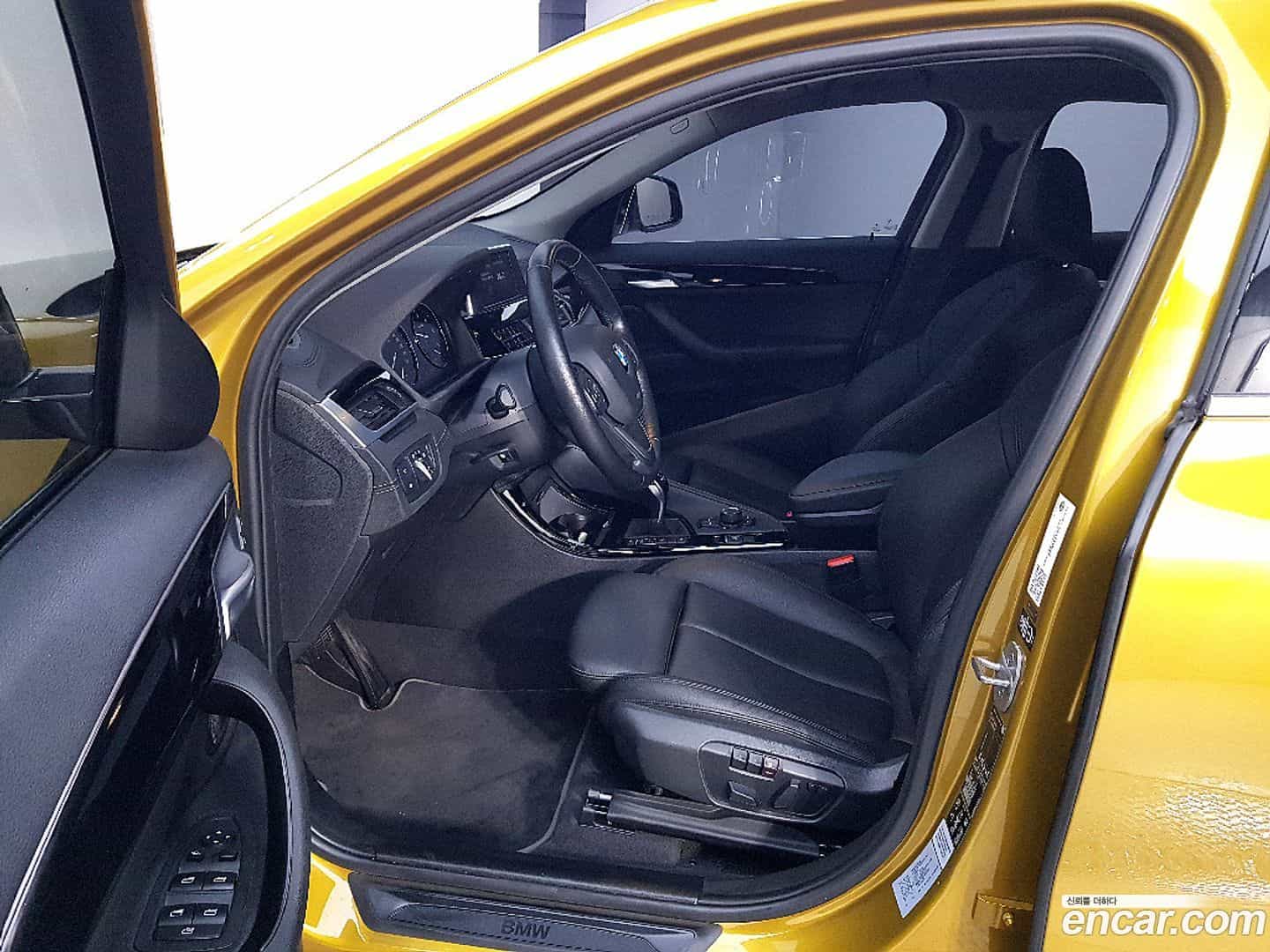 X2 (F39) BMW 2020.6-INNER-007