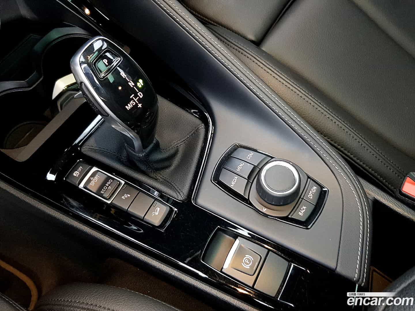 X2 (F39) BMW 2020.6-OPTION-016