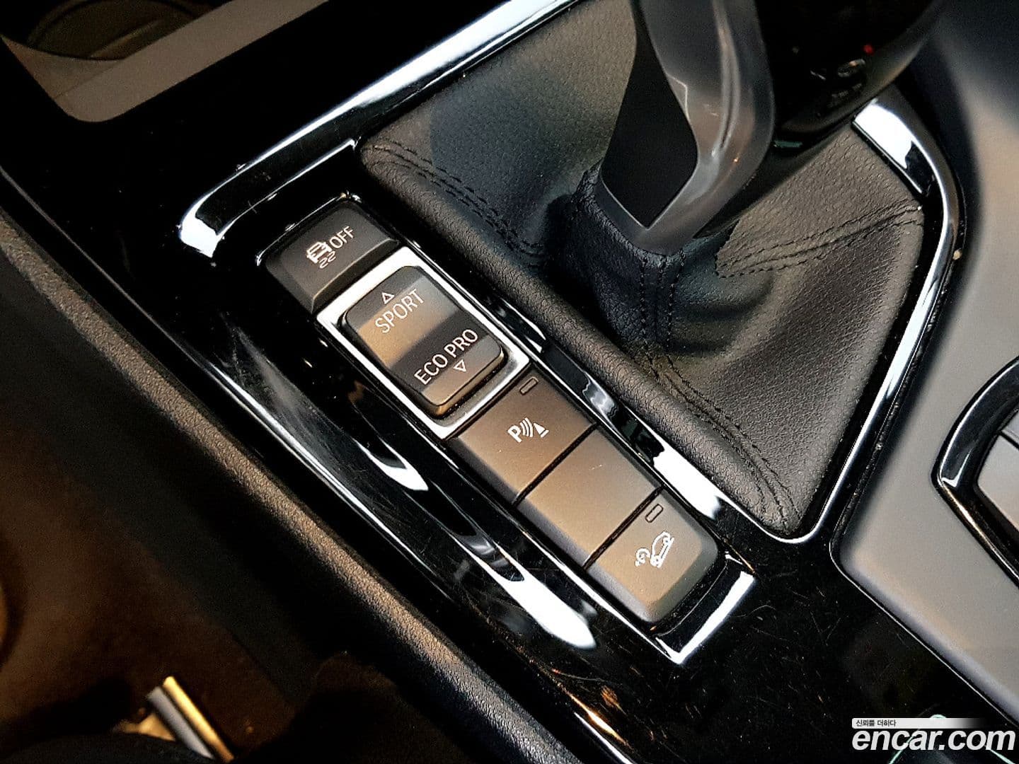 Main__Slider__Photo:X2 (F39) BMW 2020.6-12