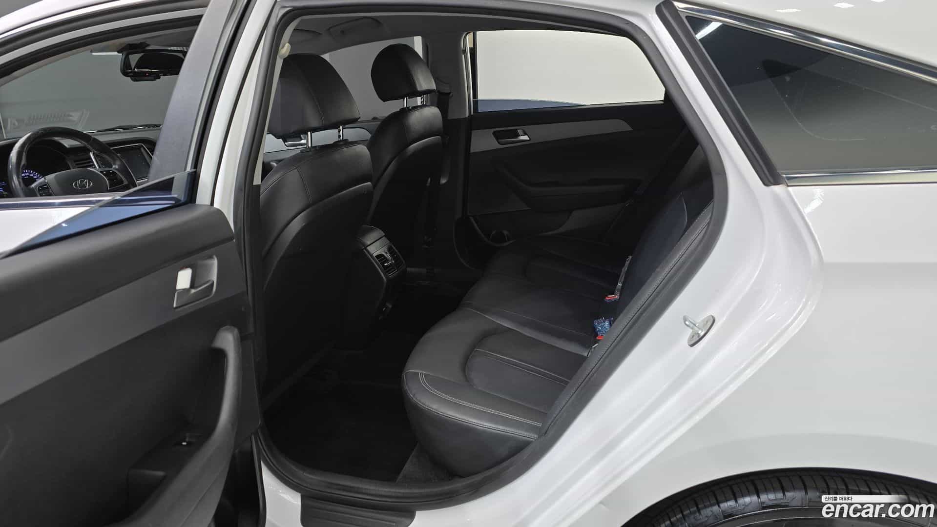 Sonata Hyundai 2019.1-OPTION-015