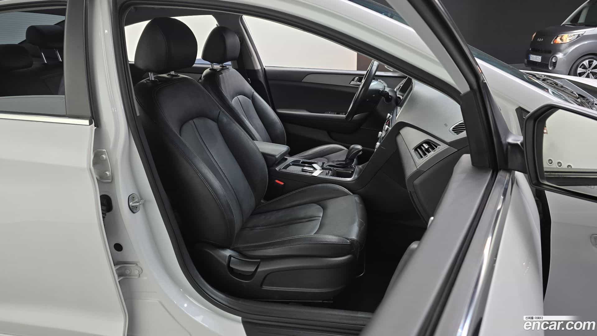 Sonata Hyundai 2019.1-OPTION-016