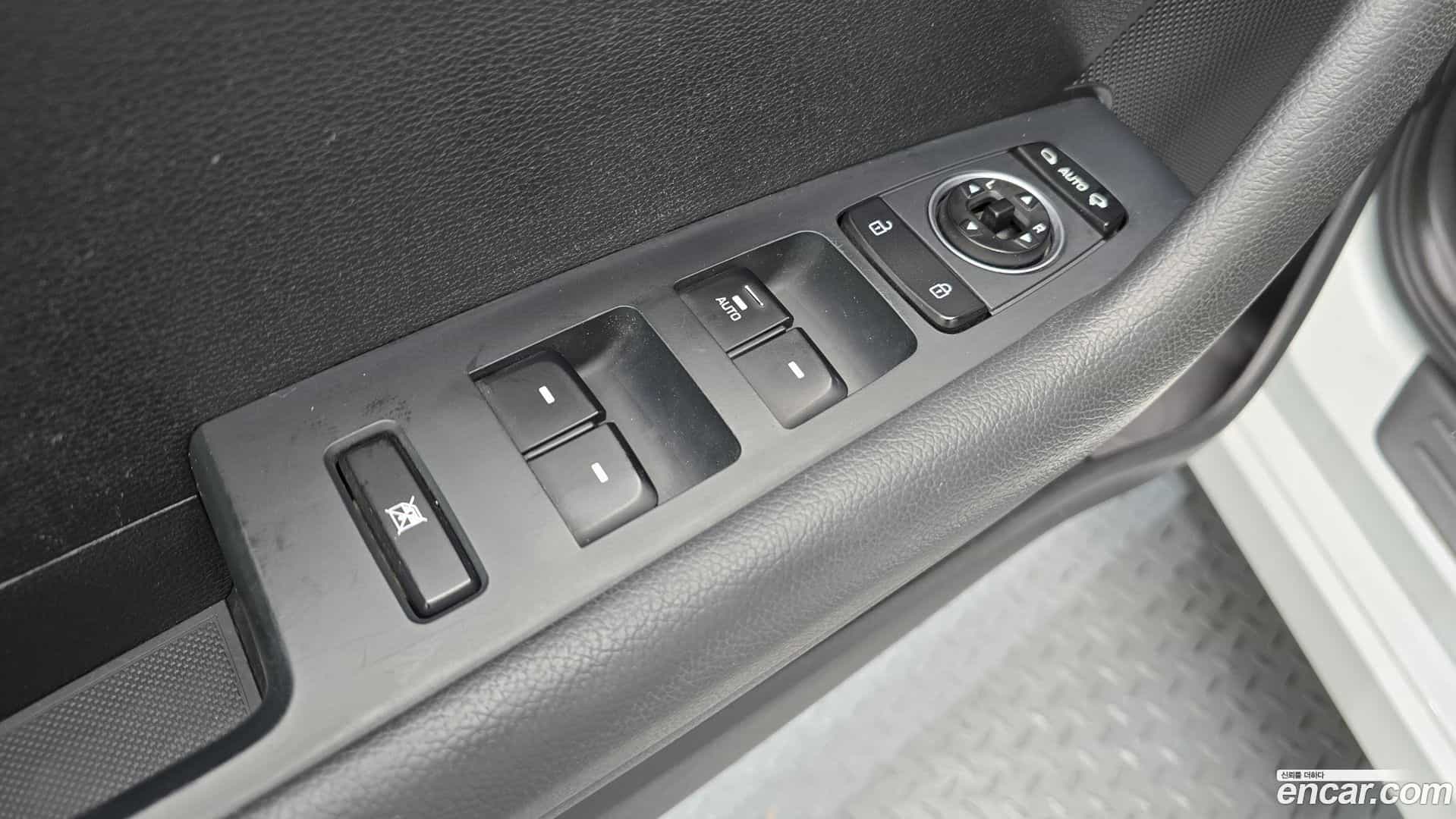 Sonata Hyundai 2019.1-OPTION-018