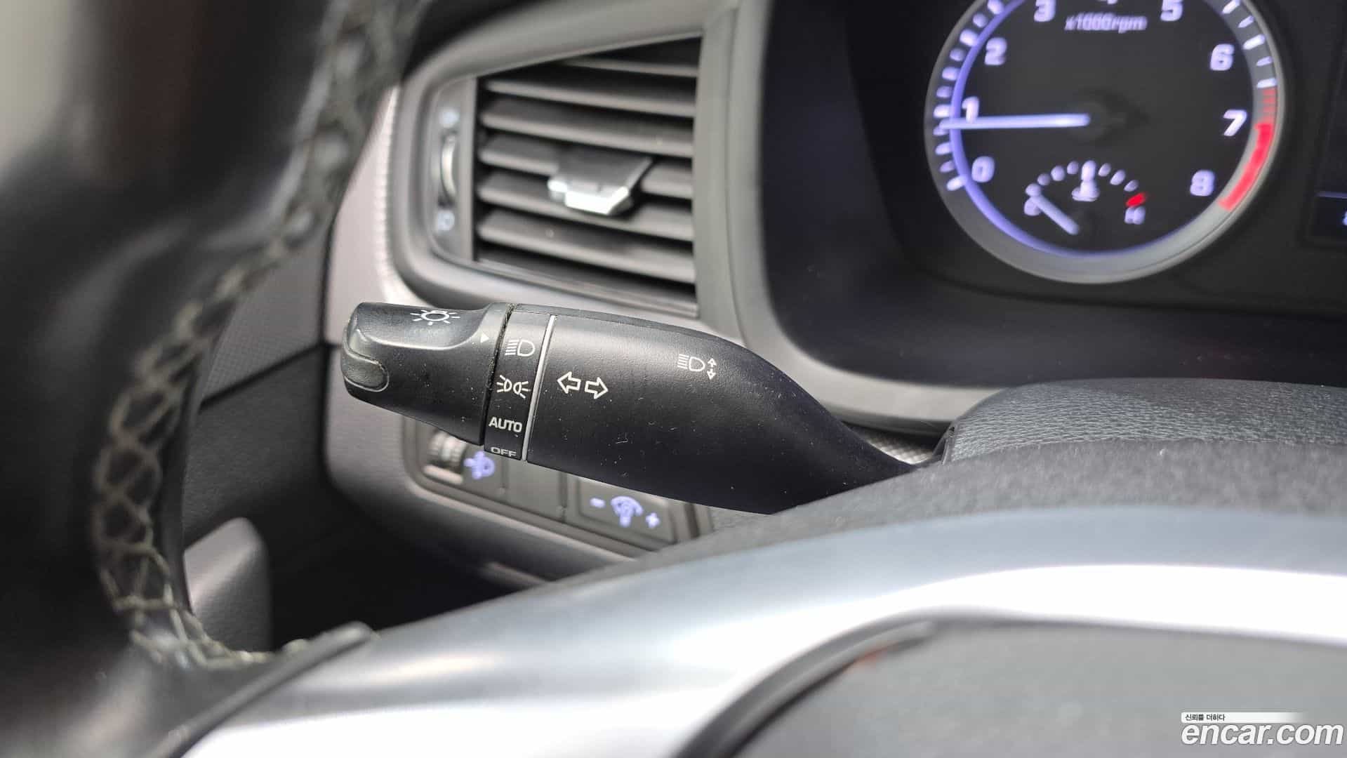 Sonata Hyundai 2019.1-OPTION-020