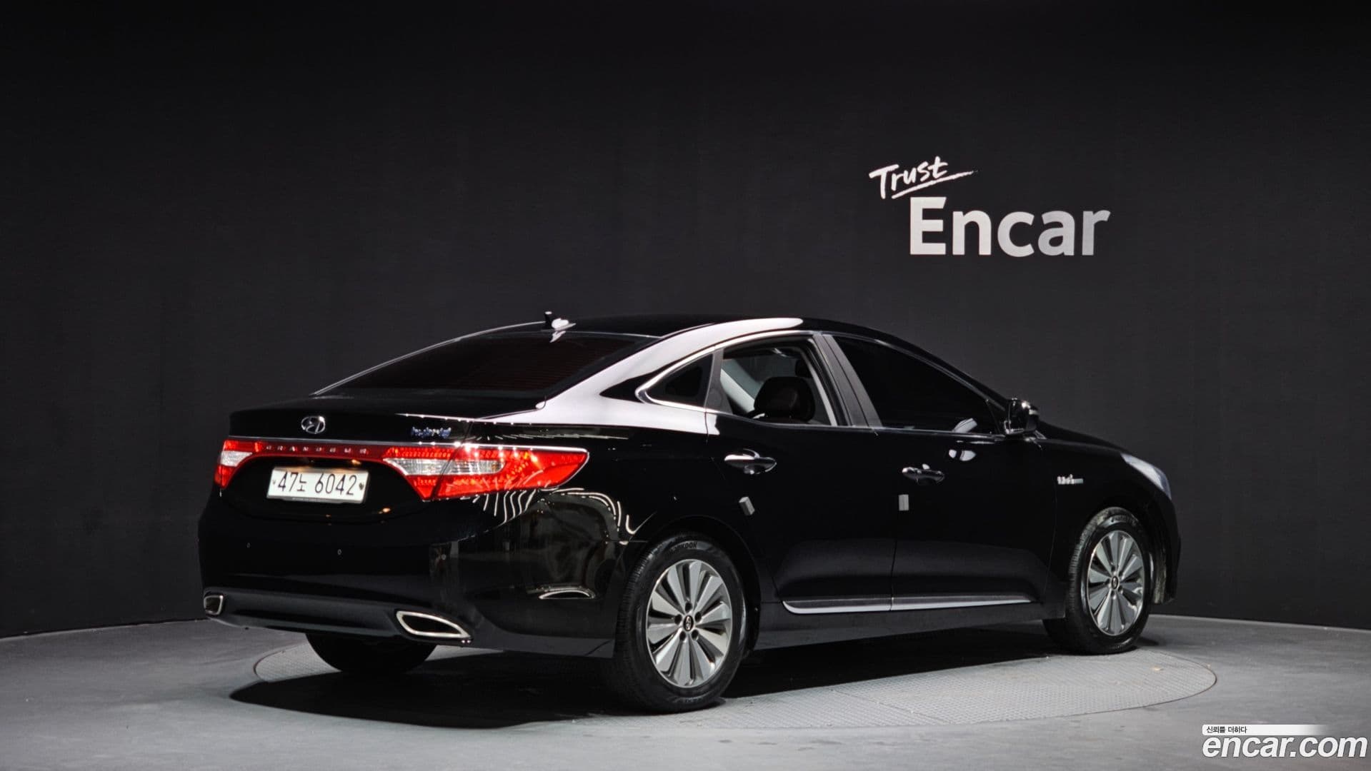 Main__Slider__Photo:Grandeur Hyundai 2014.5-1