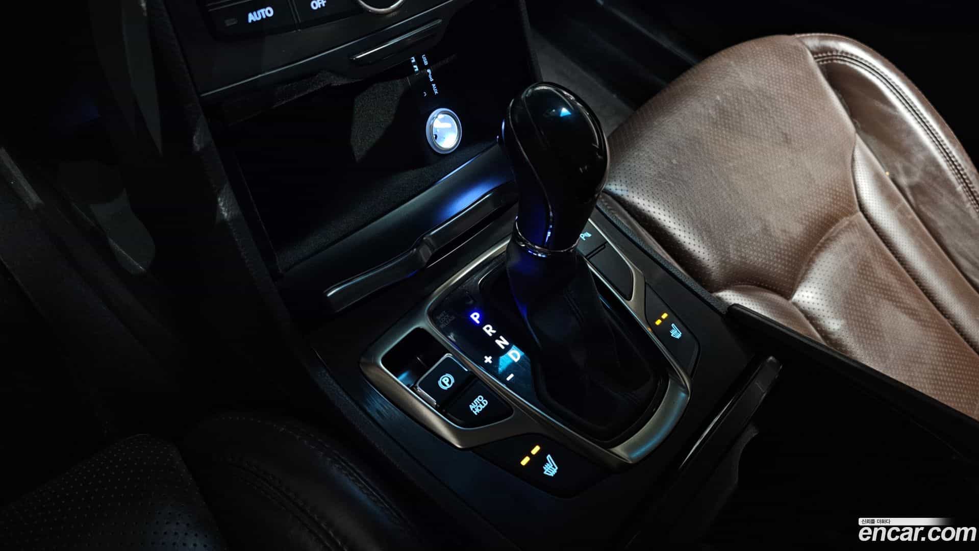 Grandeur Hyundai 2014.5-INNER-009