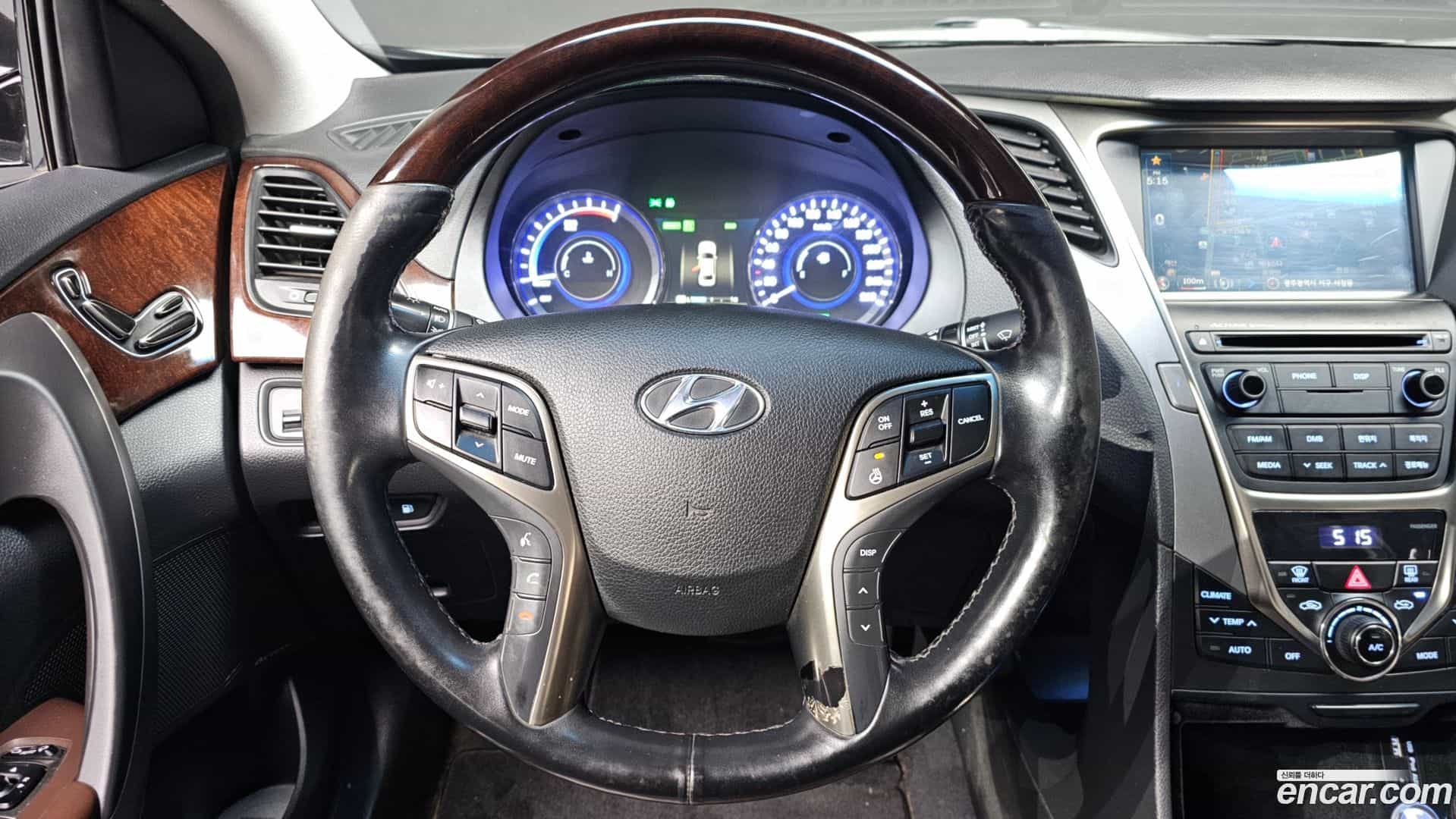 Grandeur Hyundai 2014.5-OPTION-018