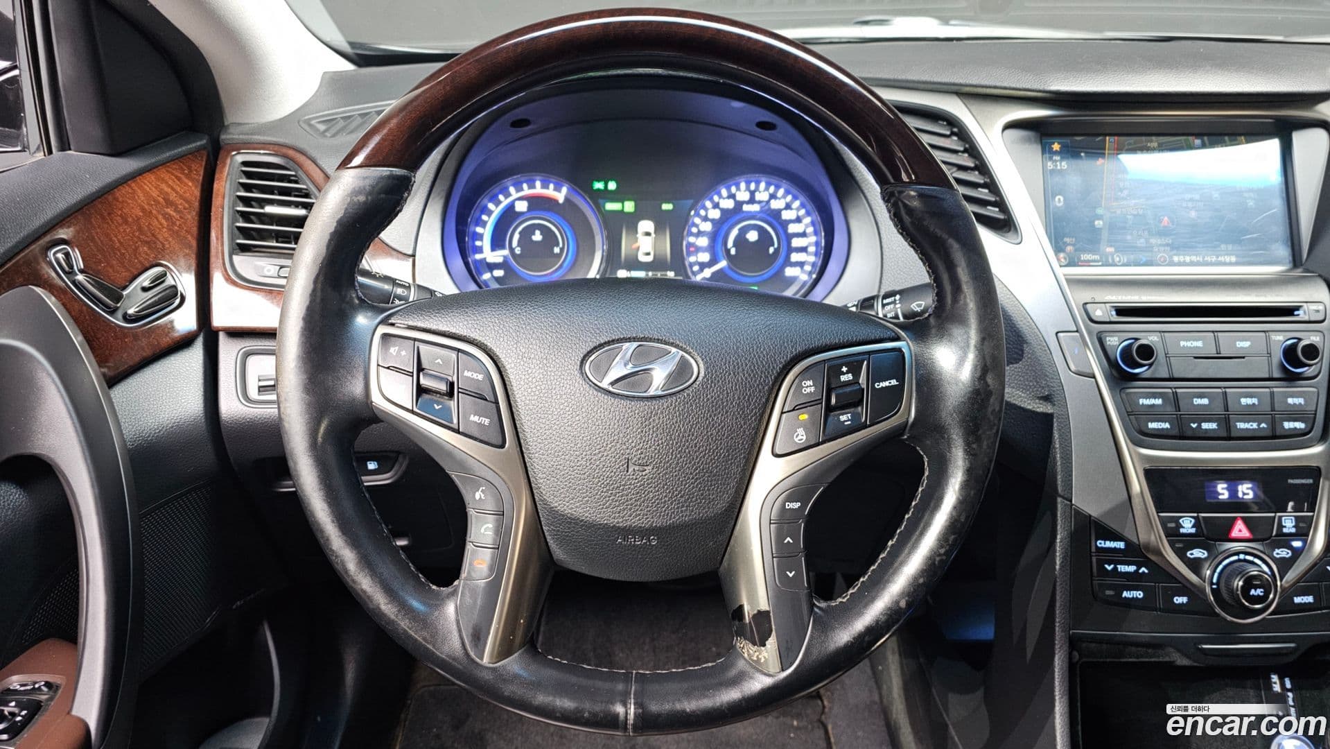 Main__Slider__Photo:Grandeur Hyundai 2014.5-13