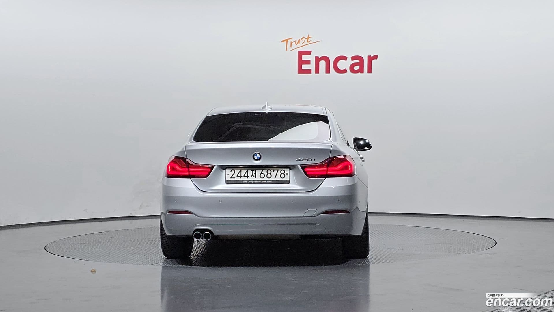 Main__Slider__Photo:4-Series BMW 2019.8-3