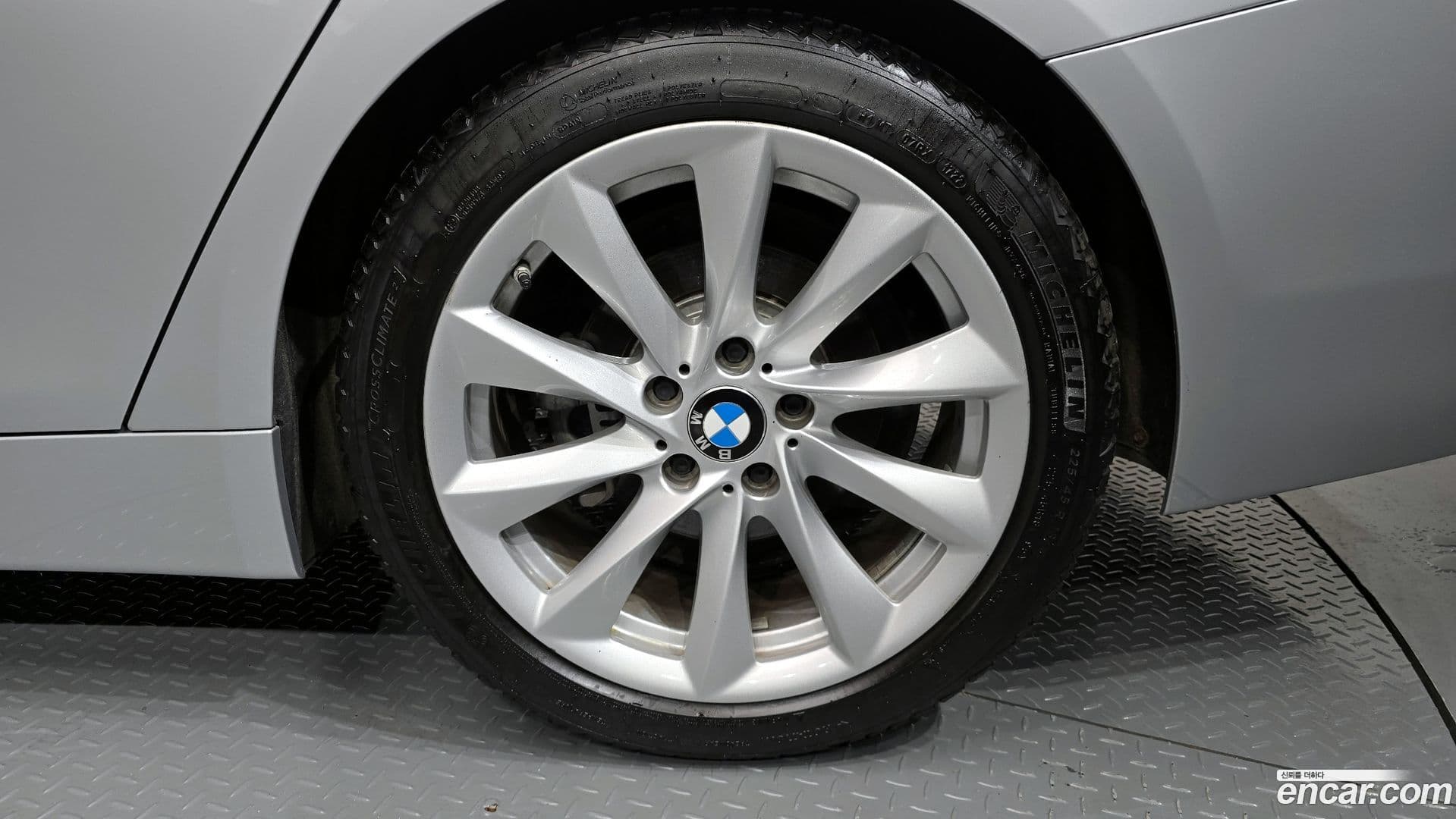 Main__Slider__Photo:4-Series BMW 2019.8-4