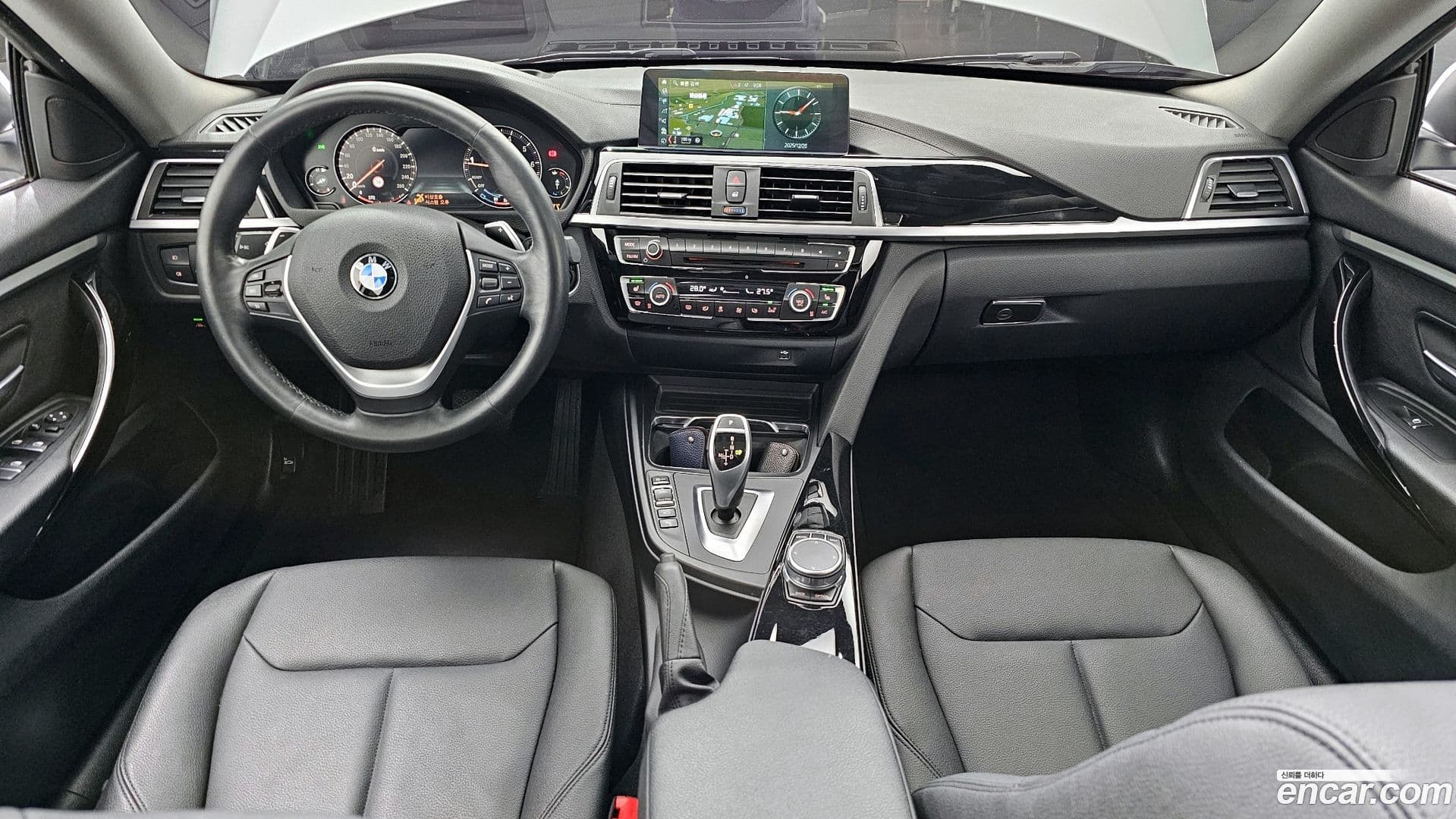 Main__Slider__Photo:4-Series BMW 2019.8-6