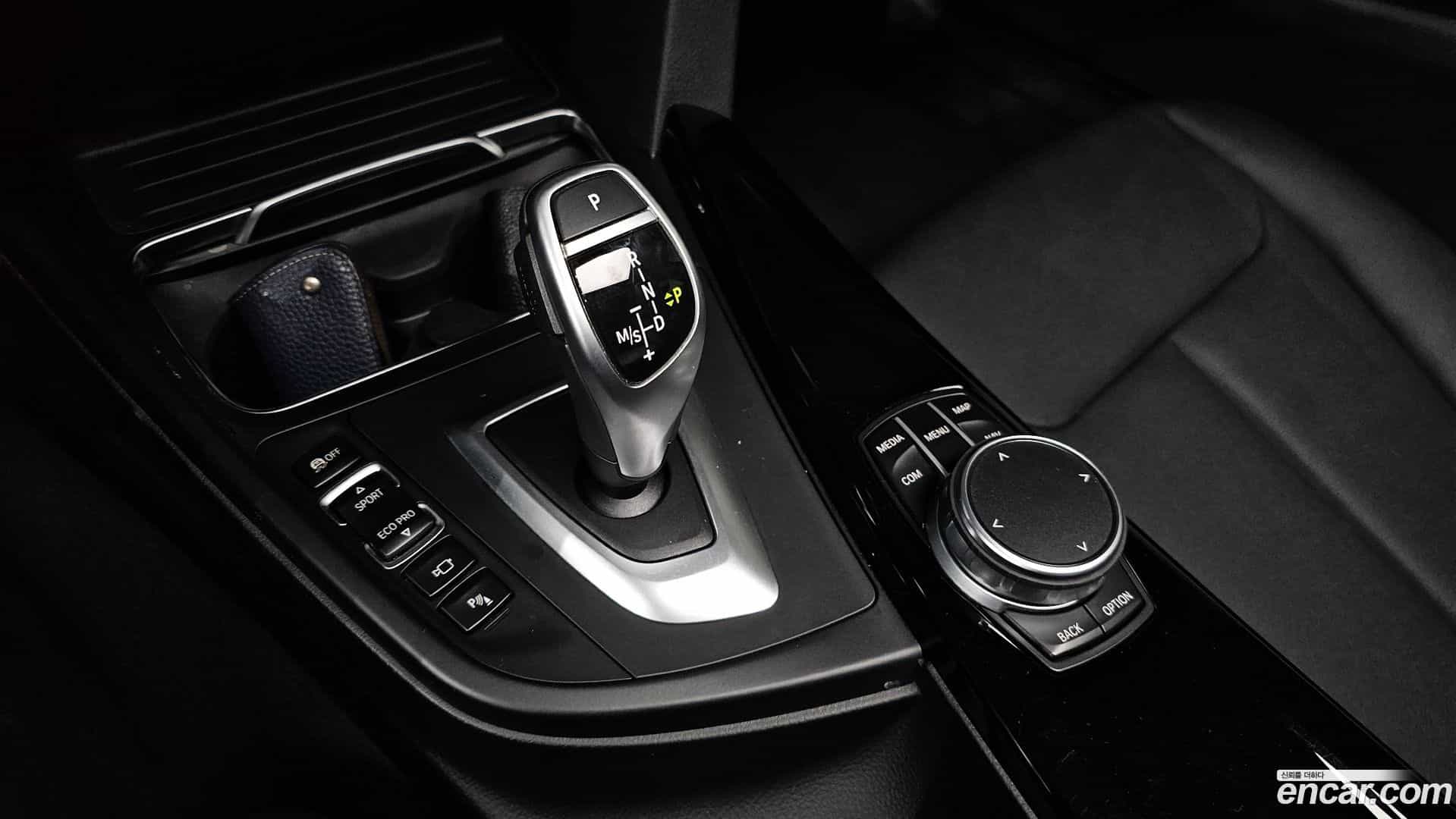 4-Series BMW 2019.8-INNER-009