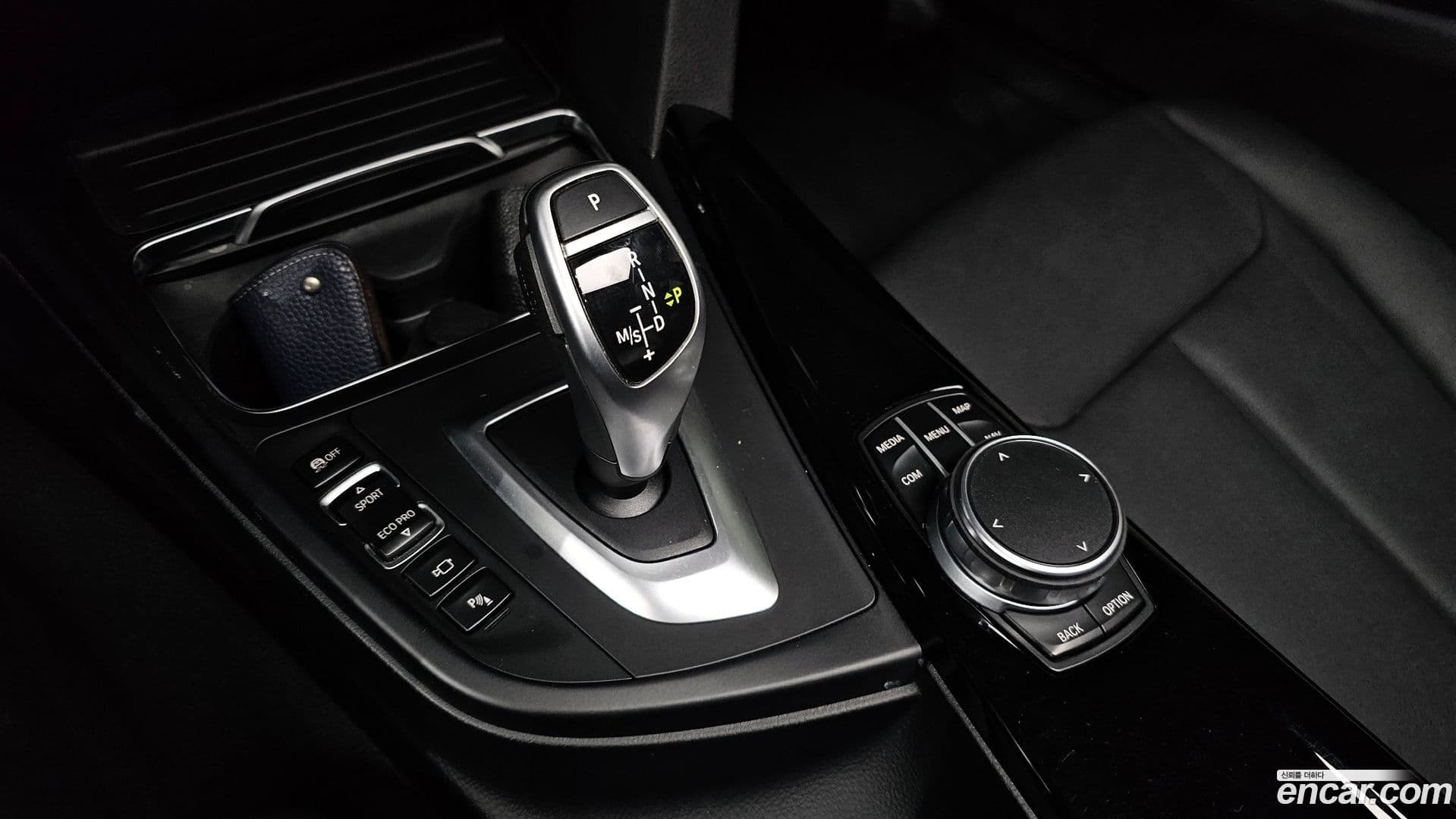 Main__Slider__Photo:4-Series BMW 2019.8-8