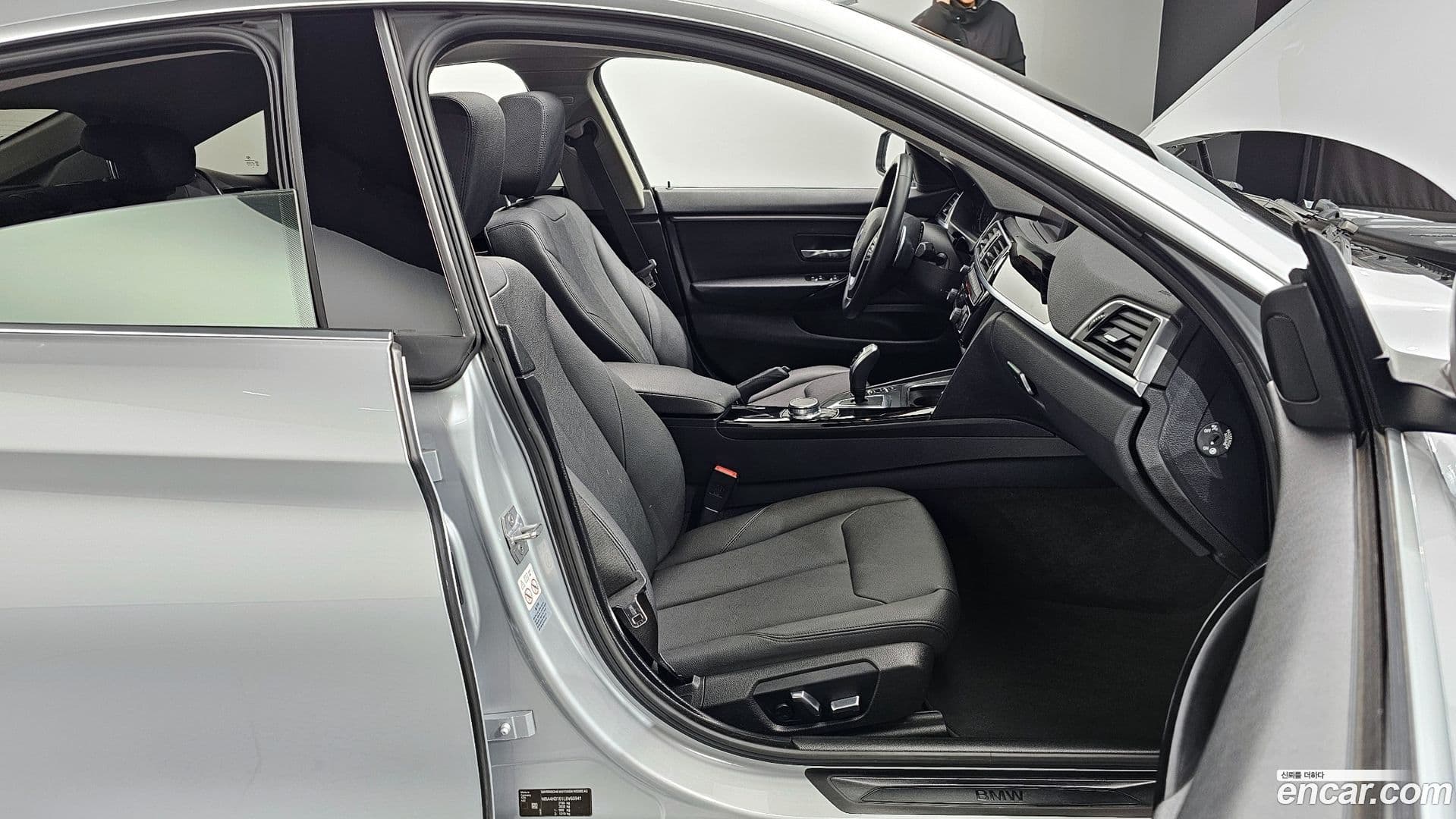 Main__Slider__Photo:4-Series BMW 2019.8-9