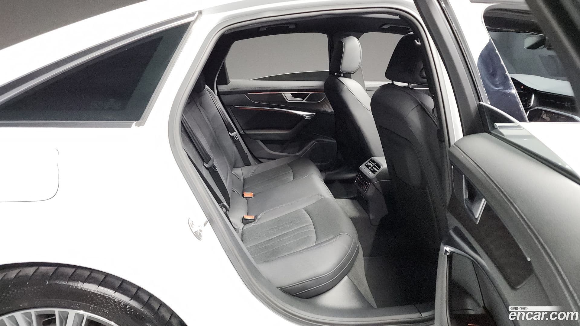 Main__Slider__Photo:A6 Audi 2022.11-11