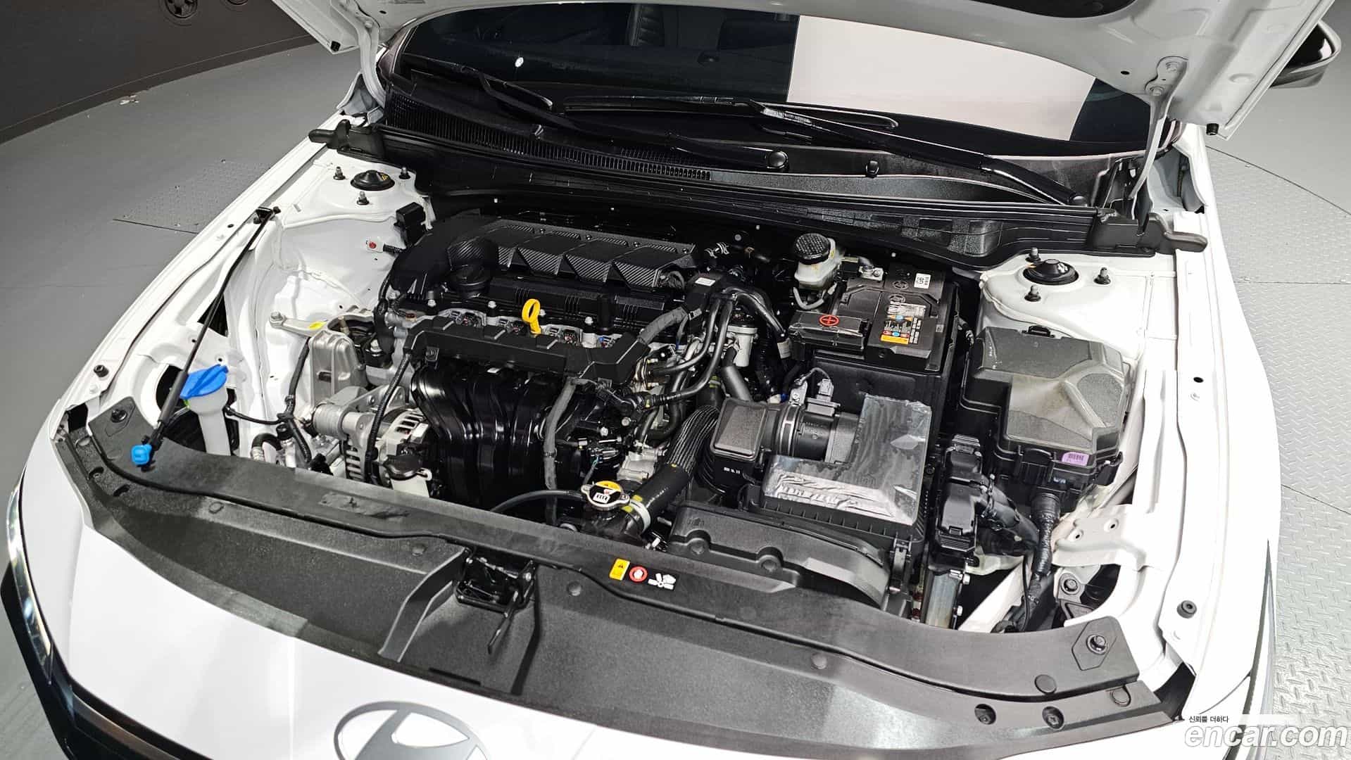 AVANTE Hyundai 2023.9-INNER-006