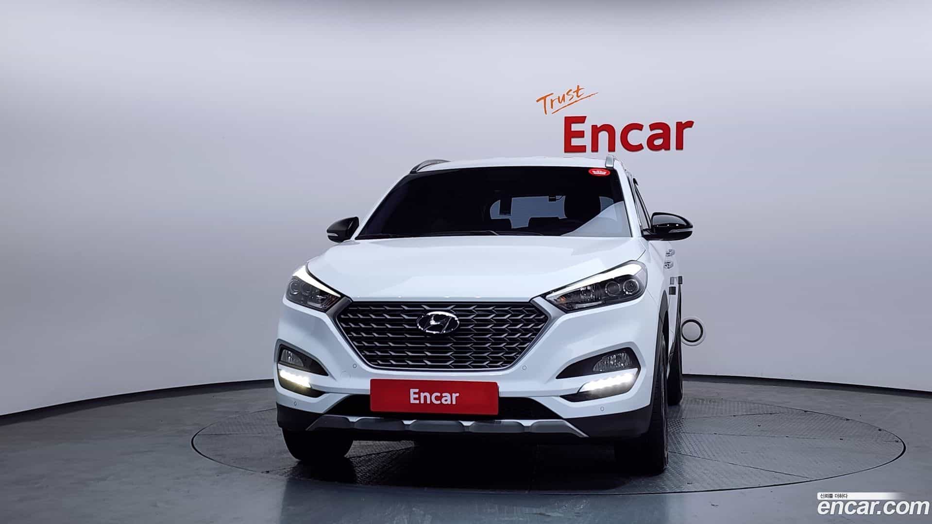 Tucson Hyundai 2017.2-OUTER-003