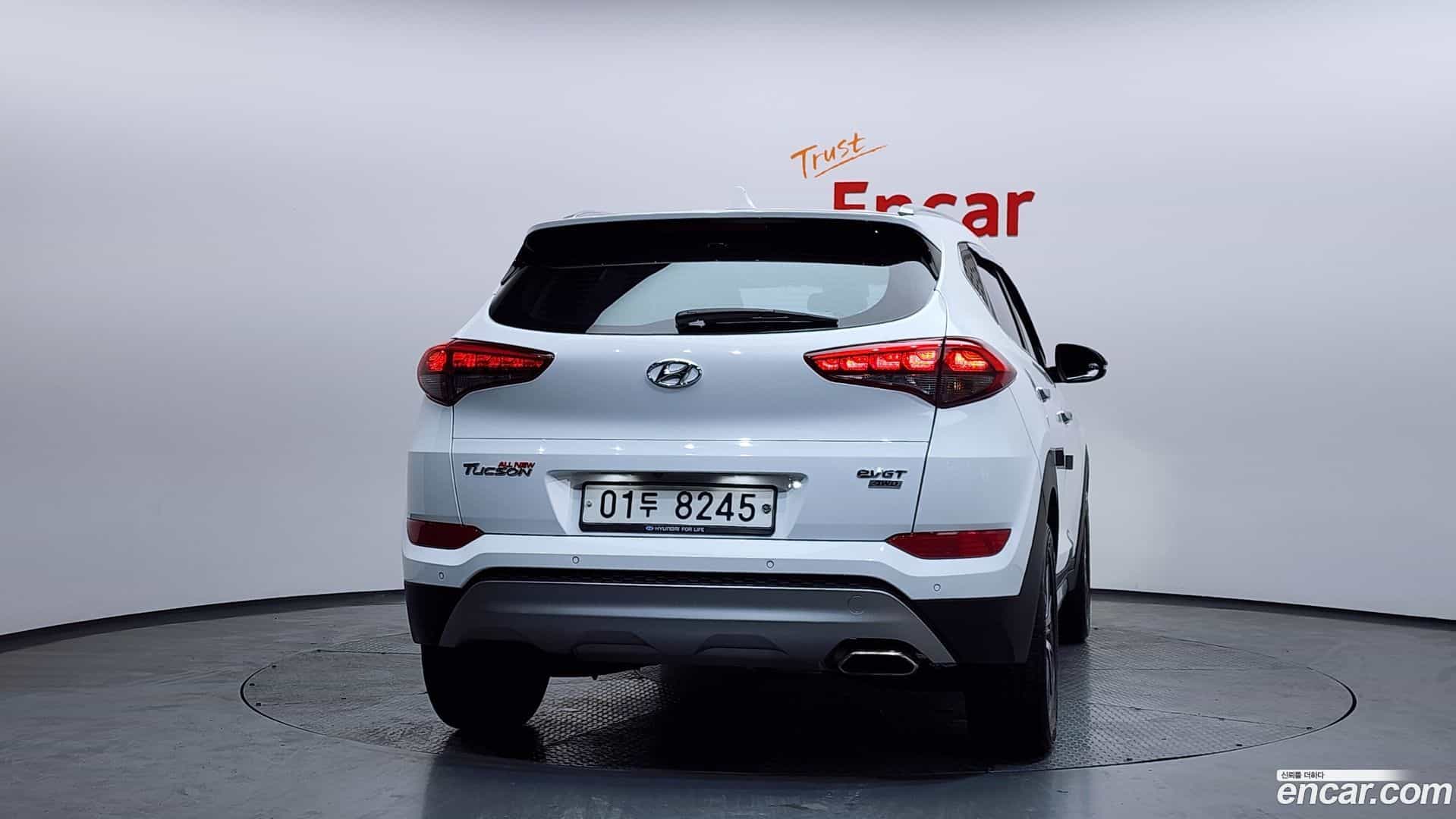 Tucson Hyundai 2017.2-OUTER-004