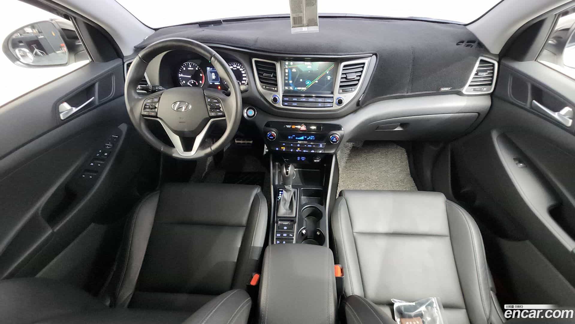 Tucson Hyundai 2017.2-INNER-007