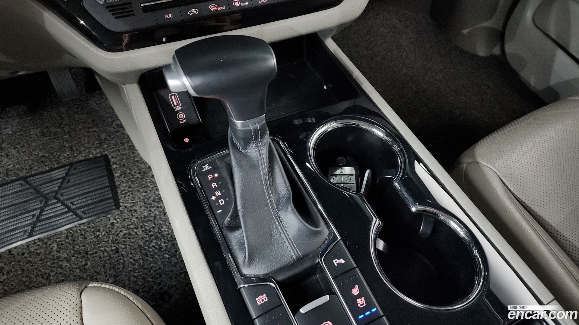 Main__Slider__Photo:Canival Kia 2020.3-8