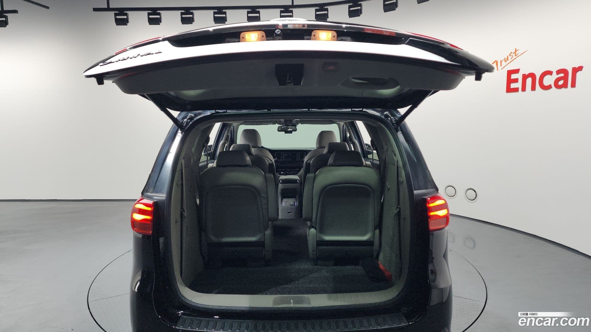 Main__Slider__Photo:Canival Kia 2020.3-19