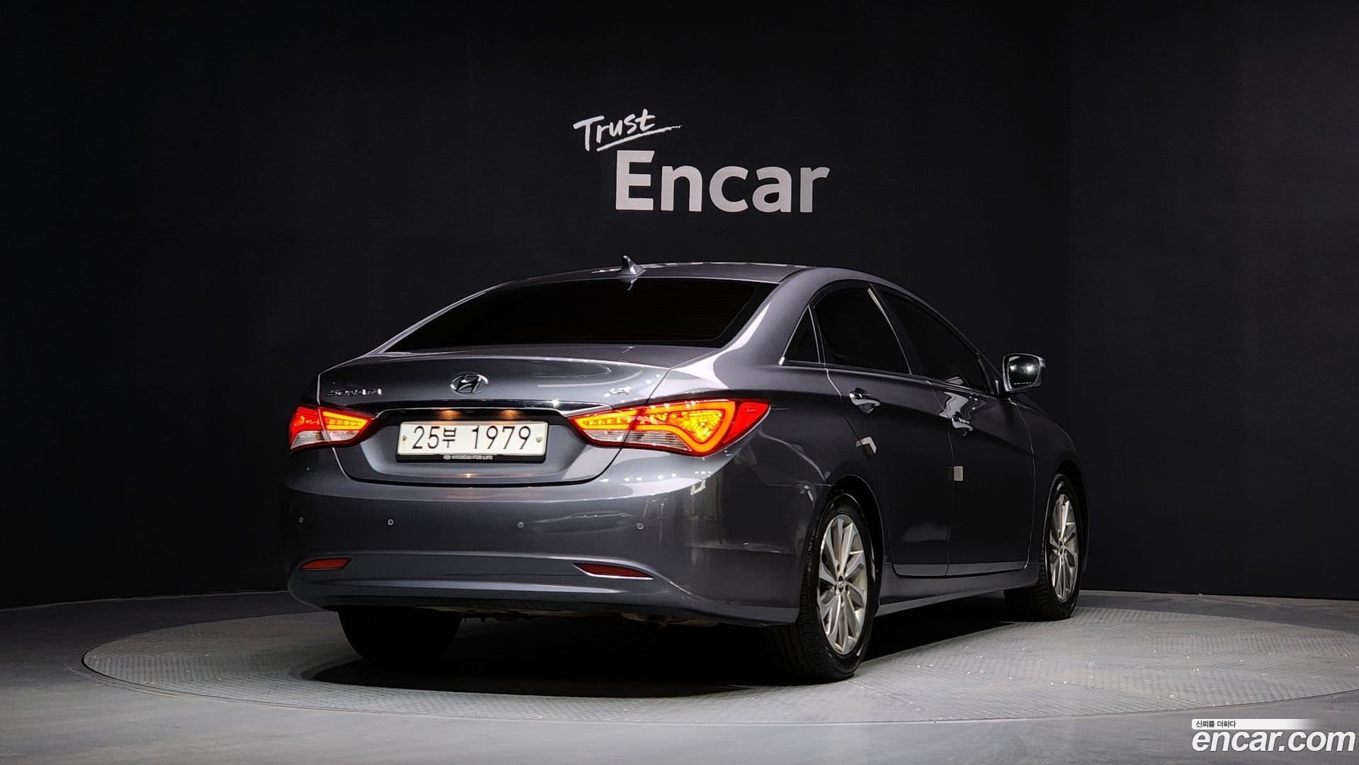 Main__Slider__Photo:Sonata Hyundai 2013.4-1