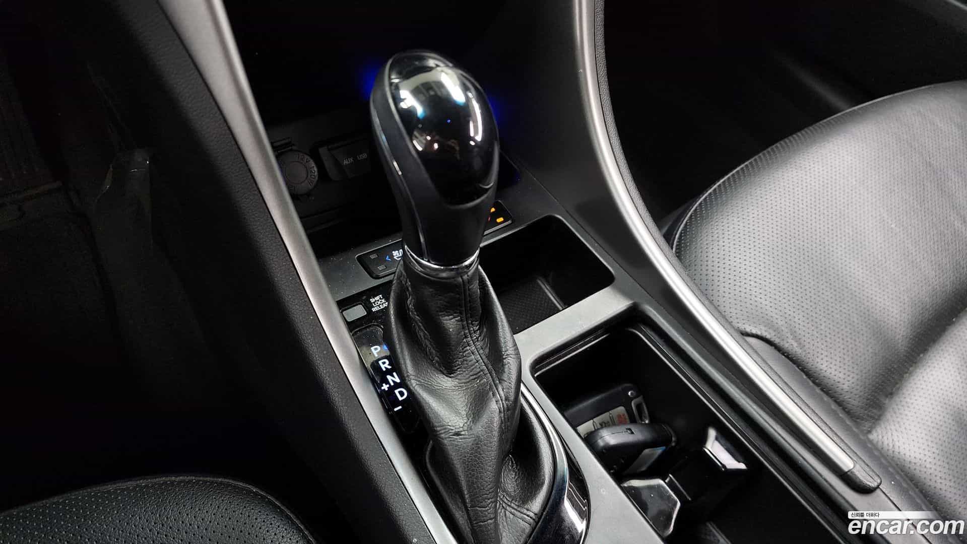 Sonata Hyundai 2013.4-INNER-009