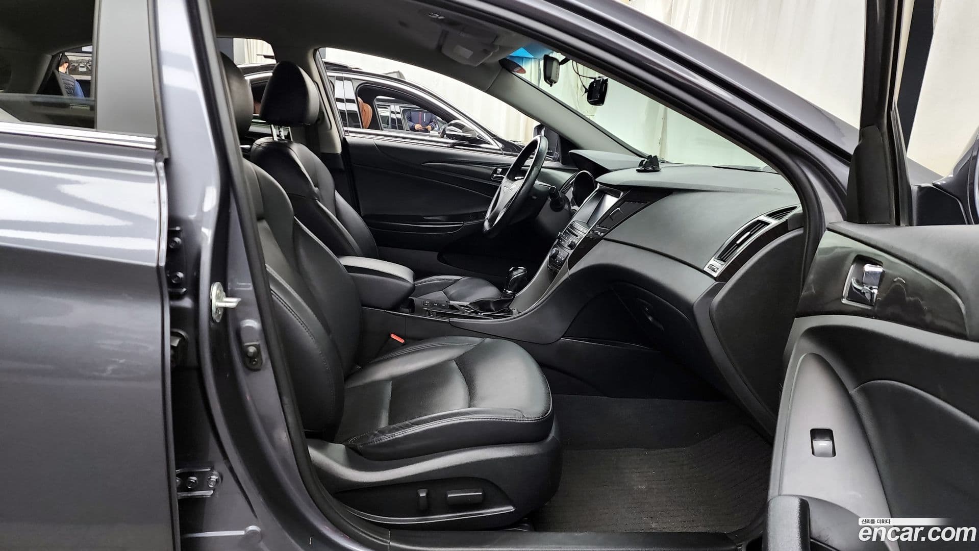 Main__Slider__Photo:Sonata Hyundai 2013.4-10