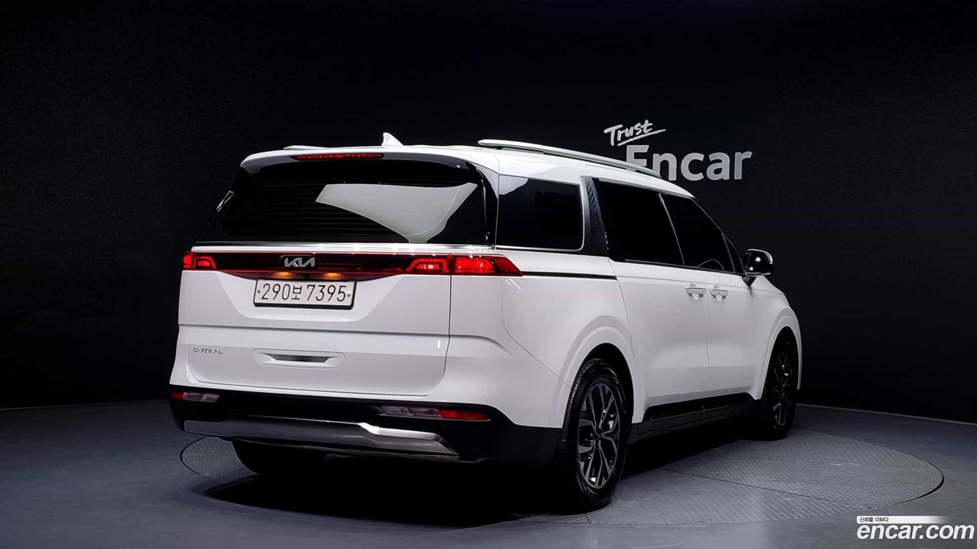 Canival Kia 2023.2-OUTER-002