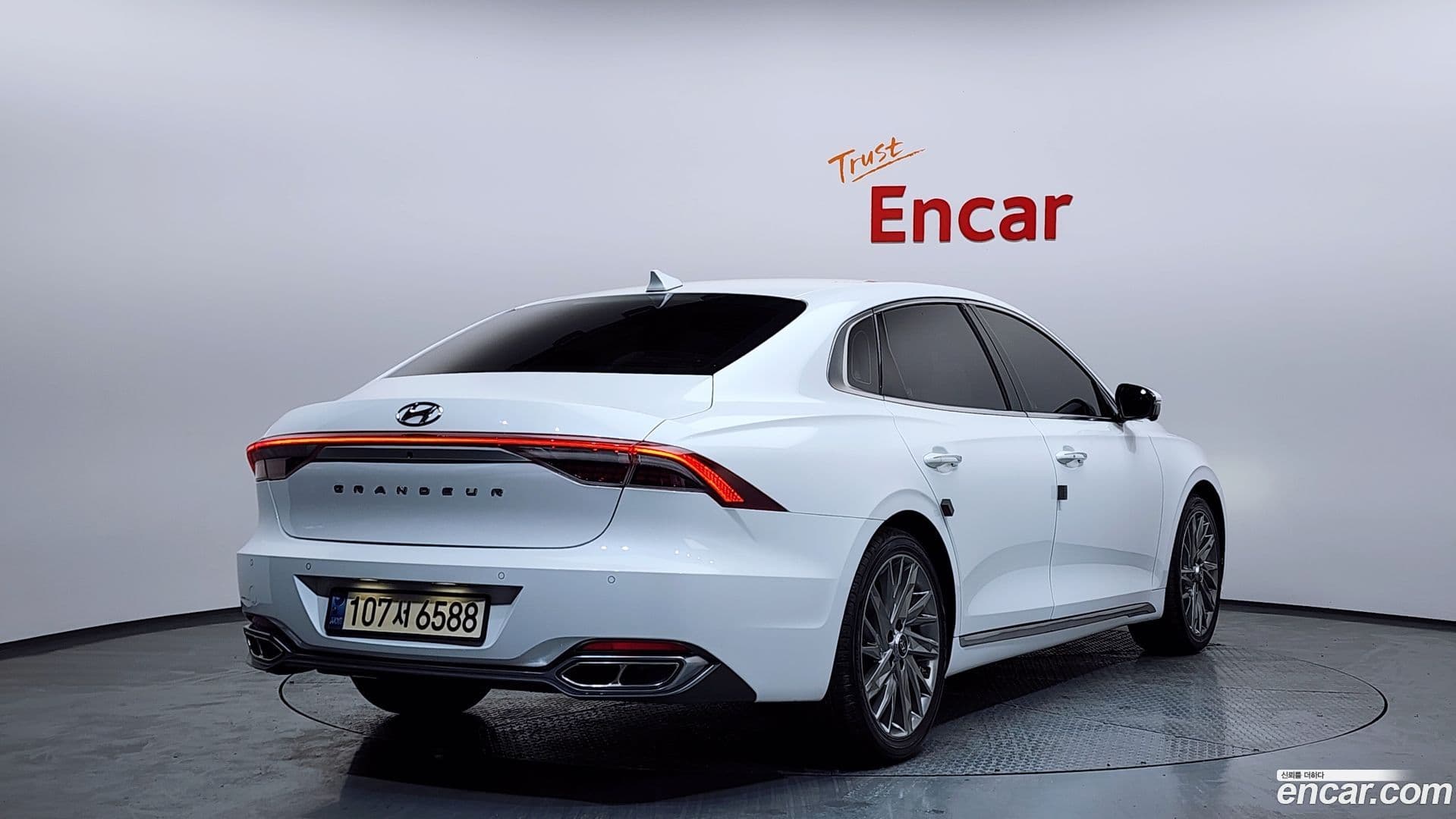 Main__Slider__Photo:Grandeur Hyundai 2022.0-1