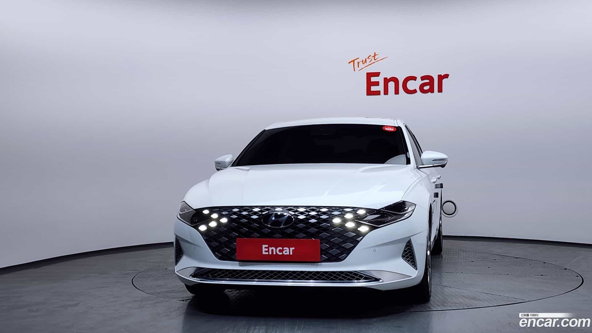 Grandeur Hyundai 2022.0-OUTER-003