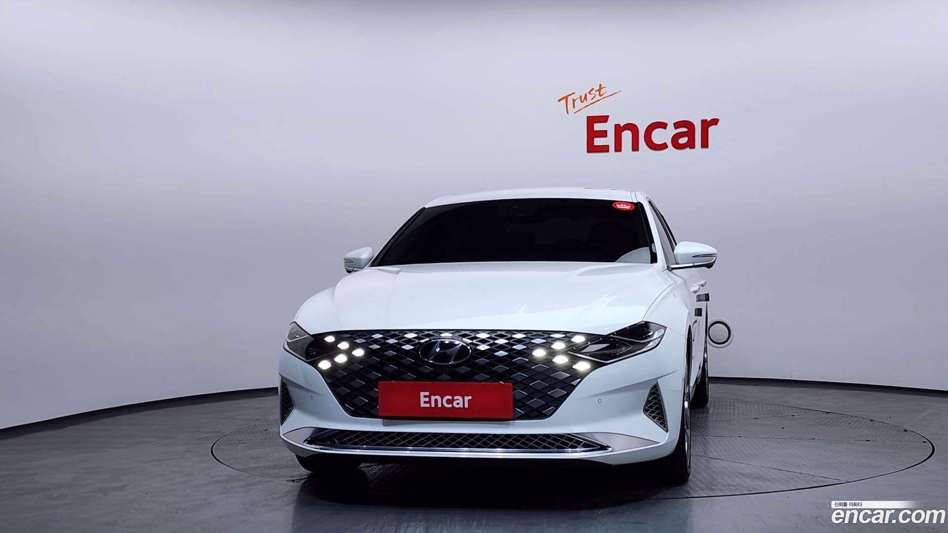 Main__Slider__Photo:Grandeur Hyundai 2022.0-2