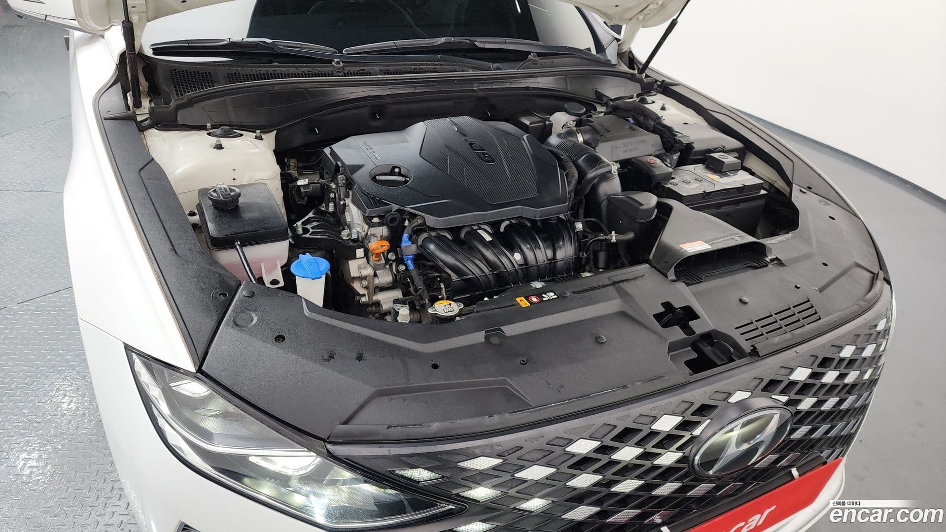 Main__Slider__Photo:Grandeur Hyundai 2022.0-5