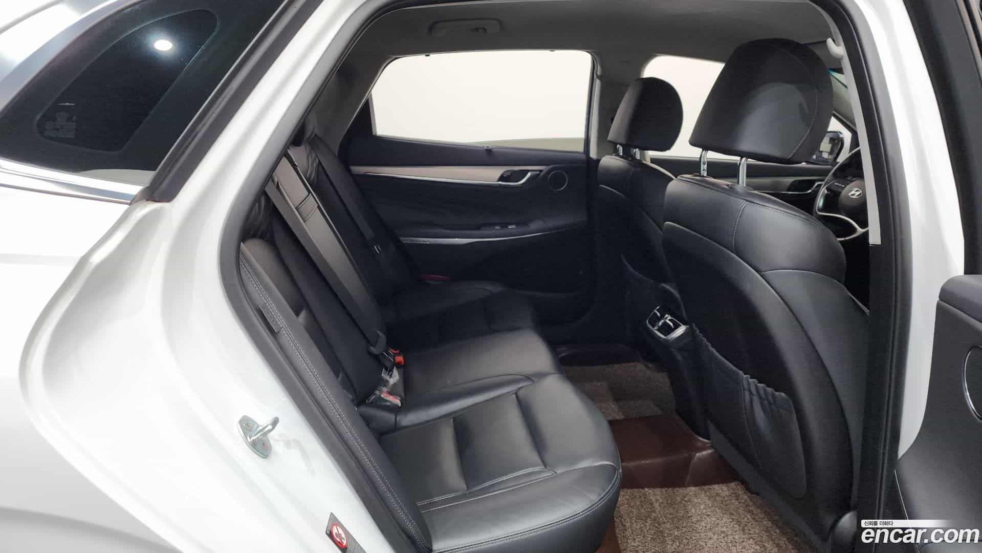 Grandeur Hyundai 2022.0-OPTION-016