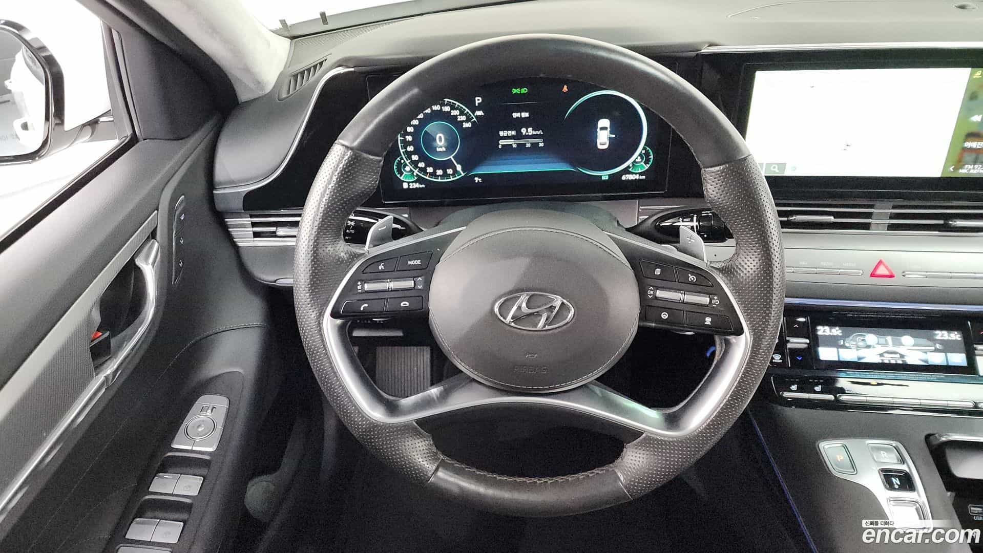 Grandeur Hyundai 2022.0-OPTION-017