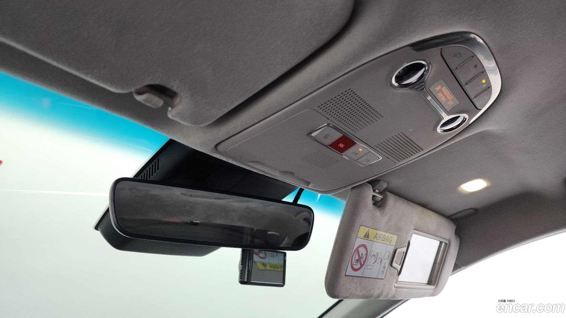 Main__Slider__Photo:Grandeur Hyundai 2022.0-17