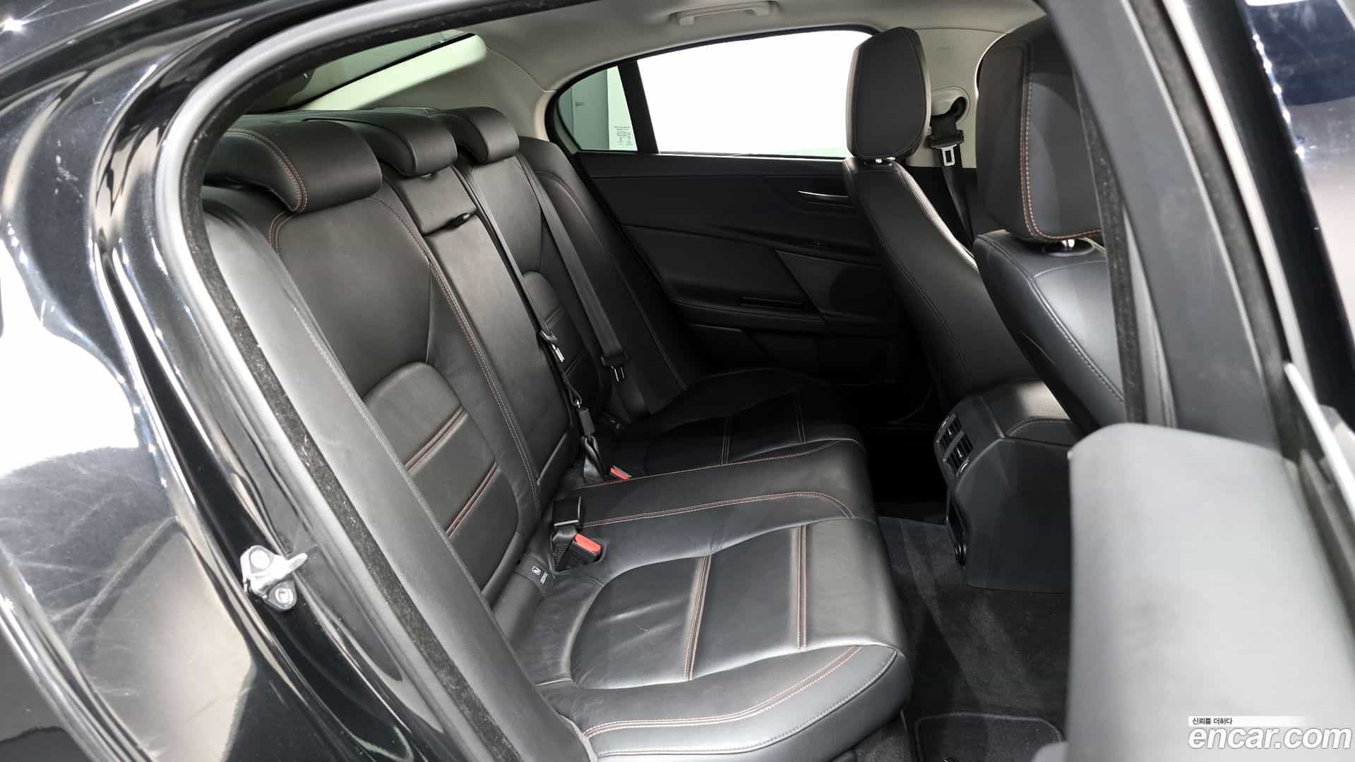 XE Jaguar 2015.8-OPTION-016