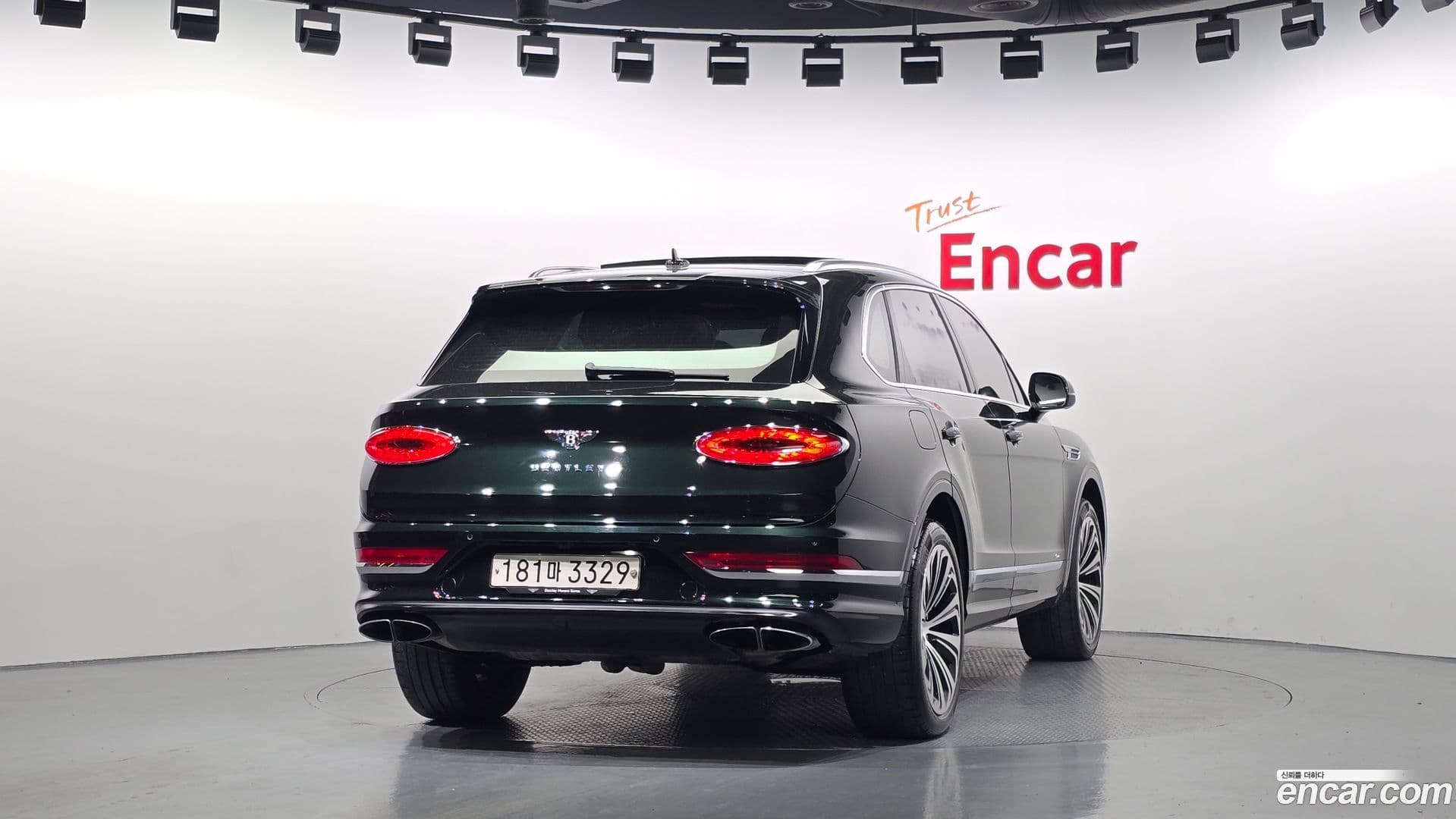 Main__Slider__Photo:Bentayga Bentley 2023.7-3