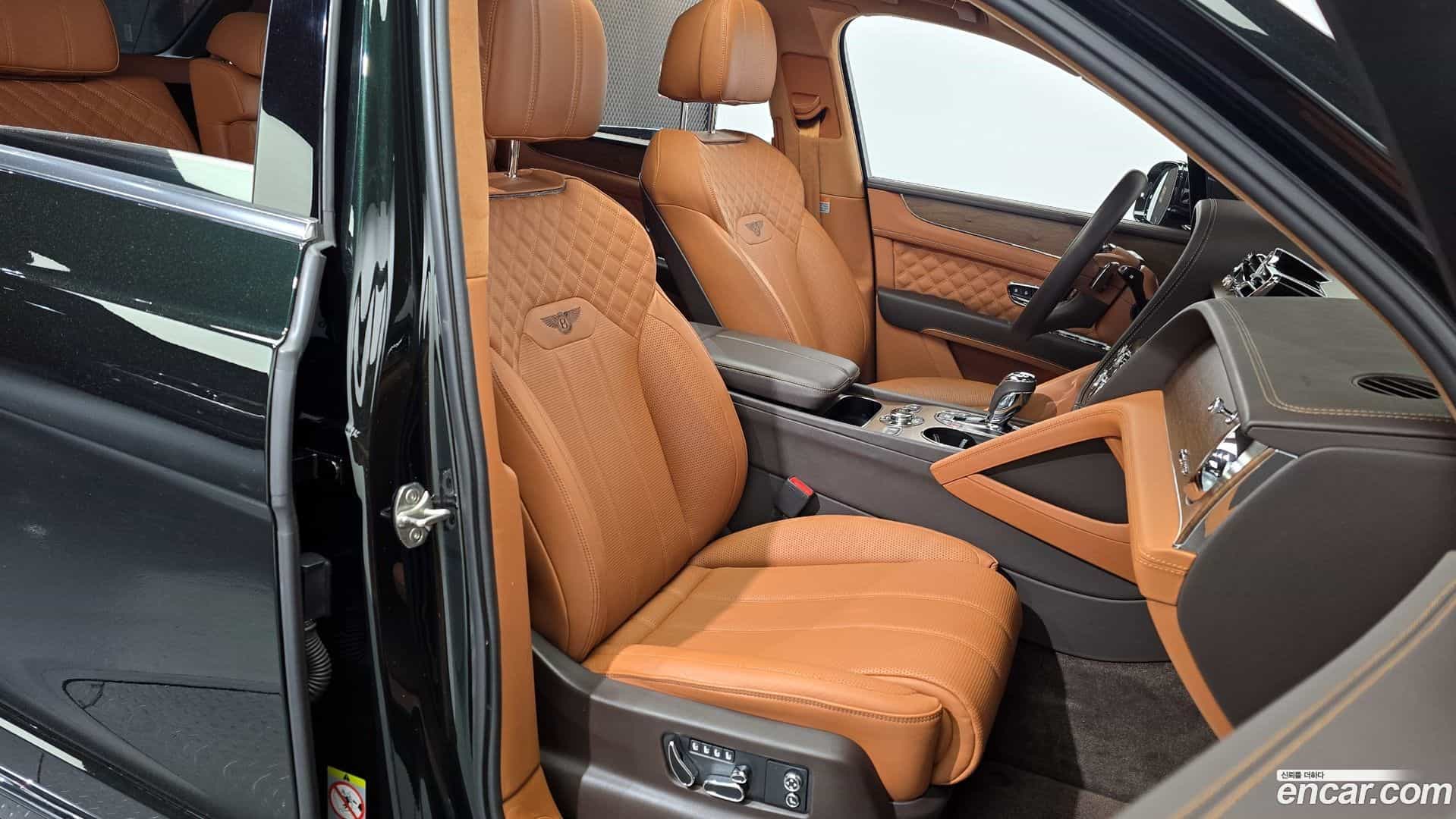 Bentayga Bentley 2023.7-OPTION-016