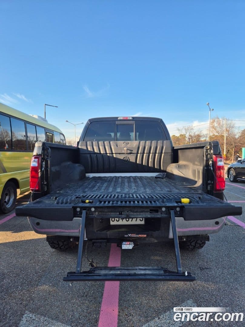 Main__Slider__Photo:F350 Ford 2015.11-4