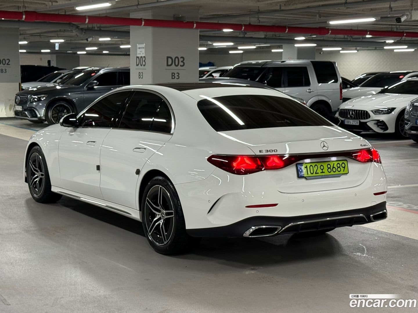 Main__Slider__Photo:E-Class Mercedes-Benz 2024.7-3