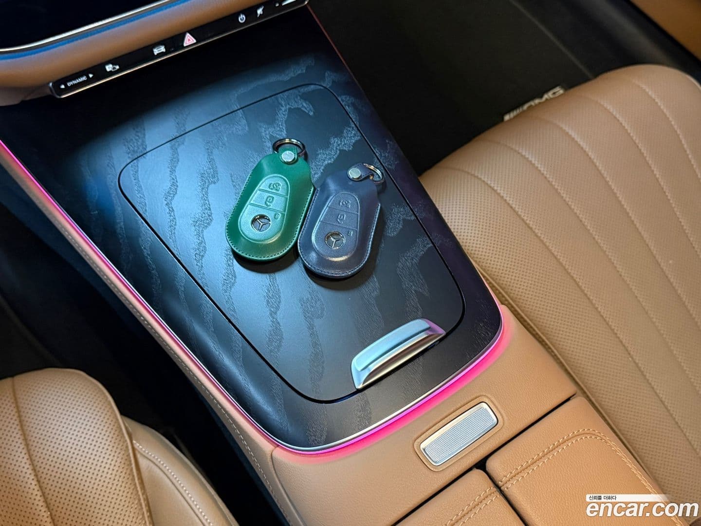 Main__Slider__Photo:E-Class Mercedes-Benz 2024.7-12